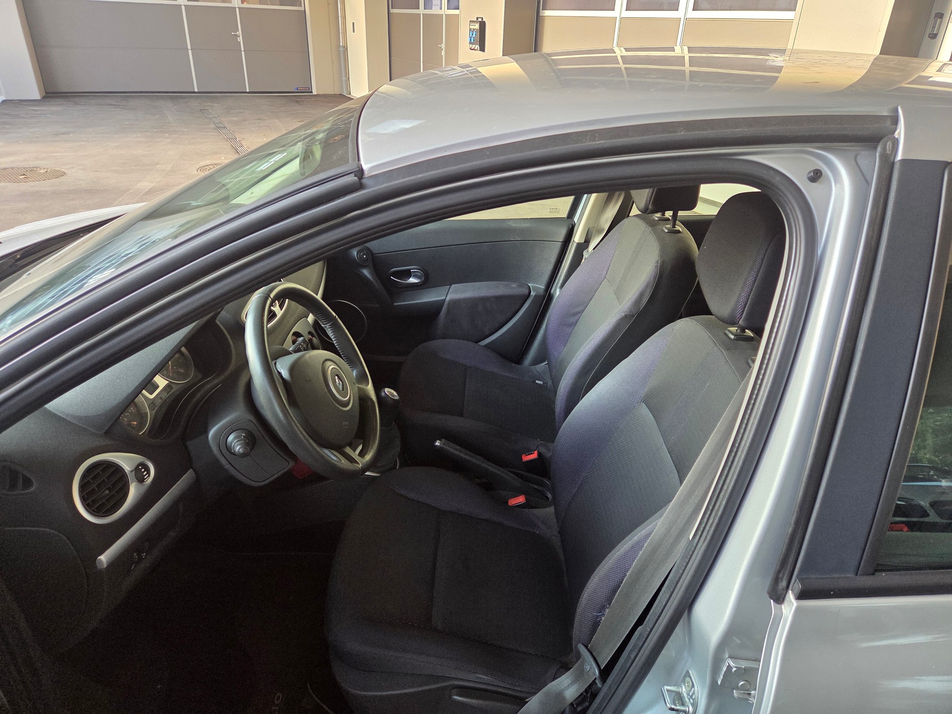 RENAULT Clio 1.4 16V Expression-image-2
