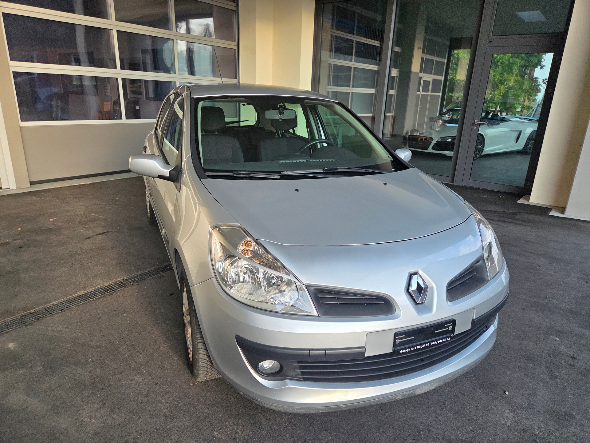 RENAULT Clio 1.4 16V Expression-image-3