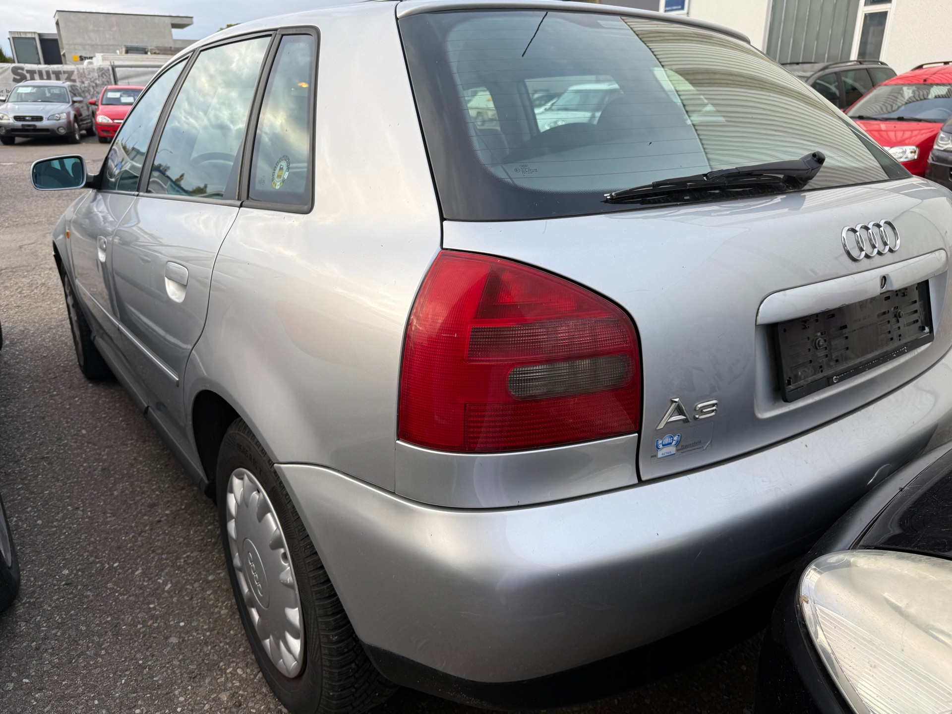 AUDI A3 1.8 Ambiente-image-10