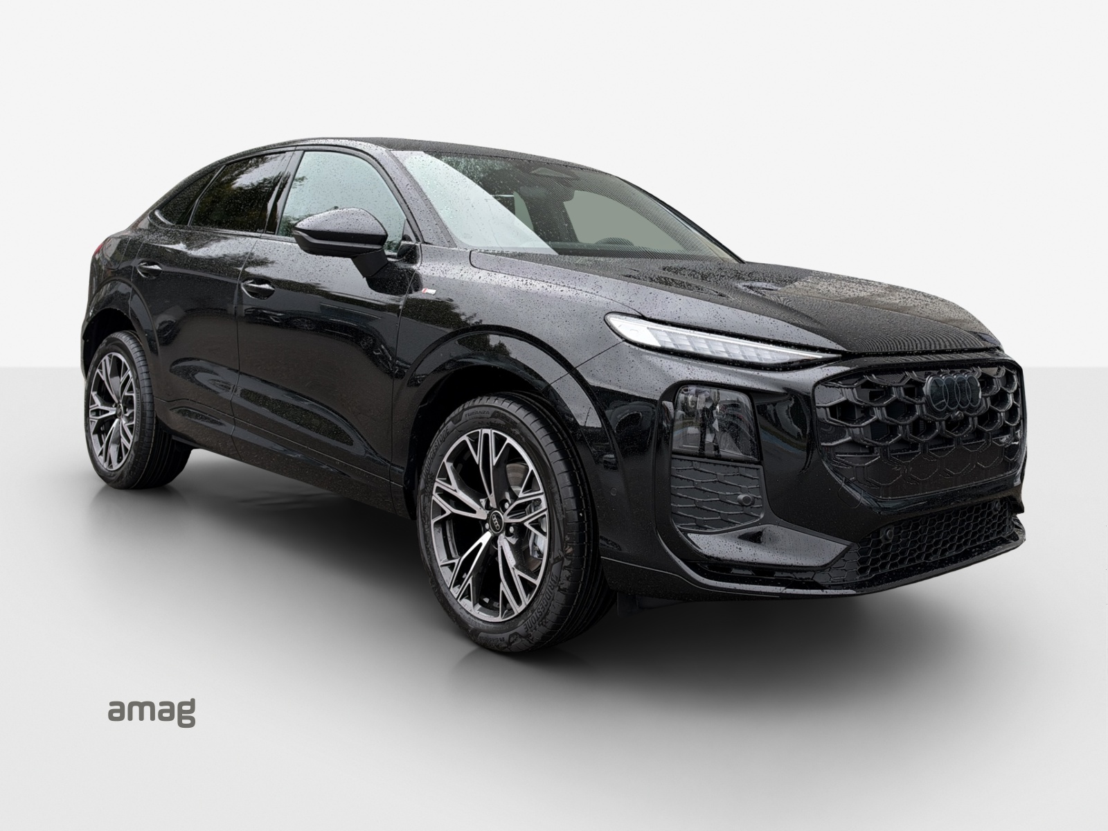 AUDI Q3 Sportback 110 kW TFSI S tronic-image-5