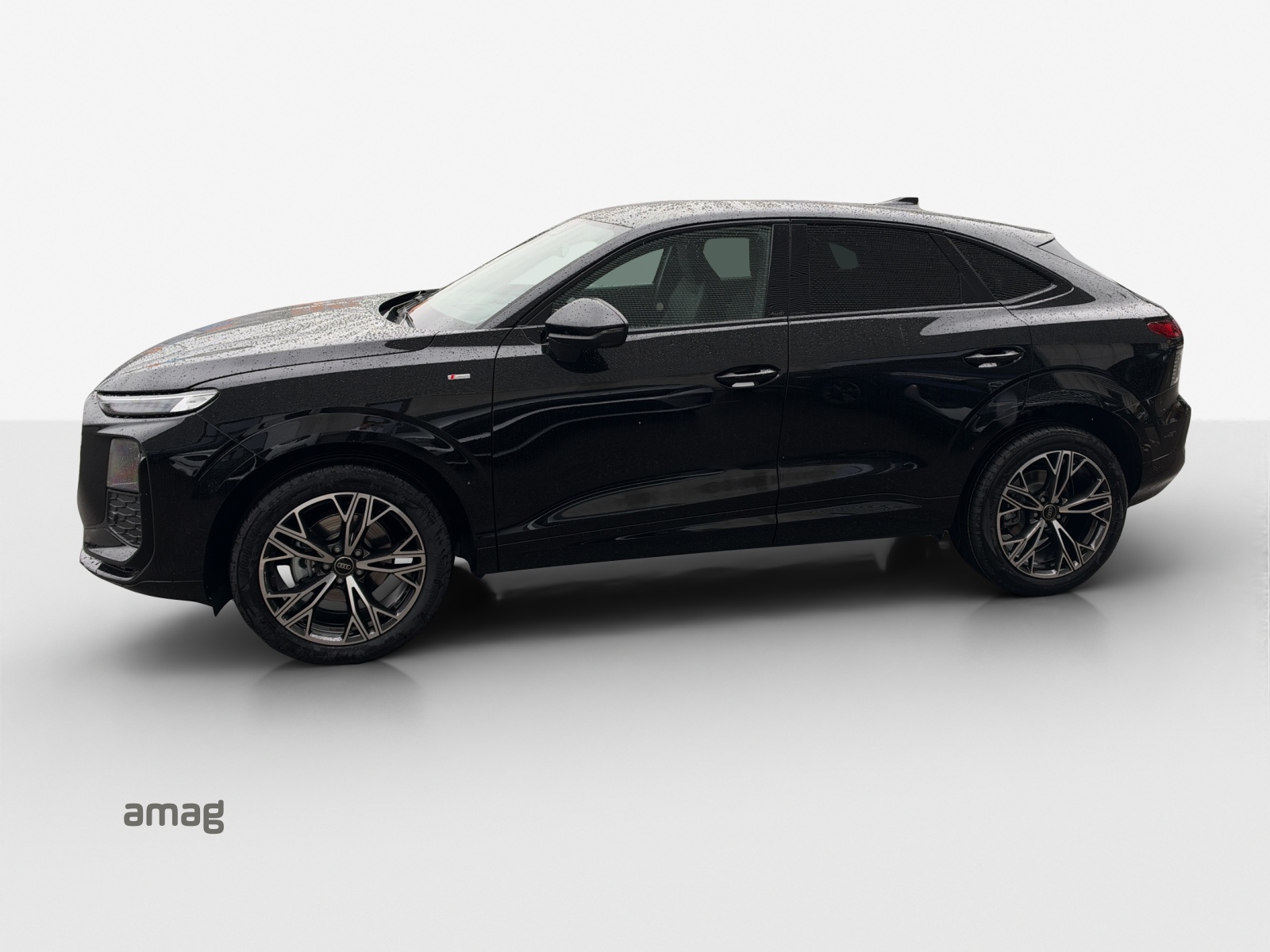 AUDI Q3 Sportback 110 kW TFSI S tronic-image-1