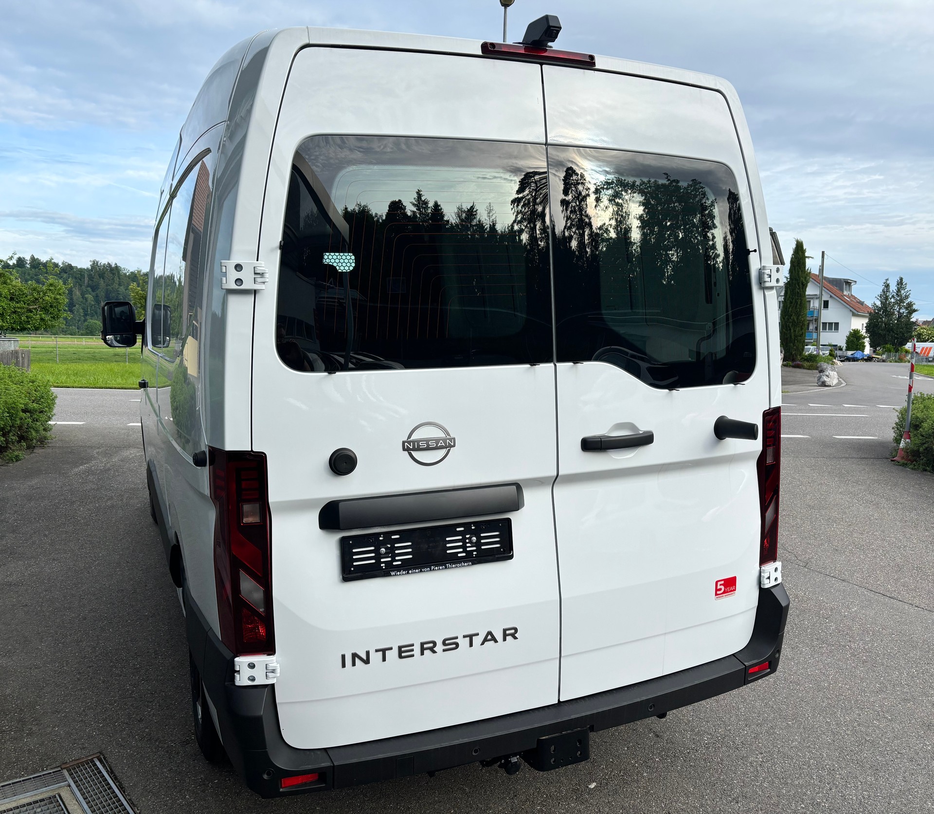 NISSAN Interstar KAWA 130 3.5L2H2 Acenta-image-2