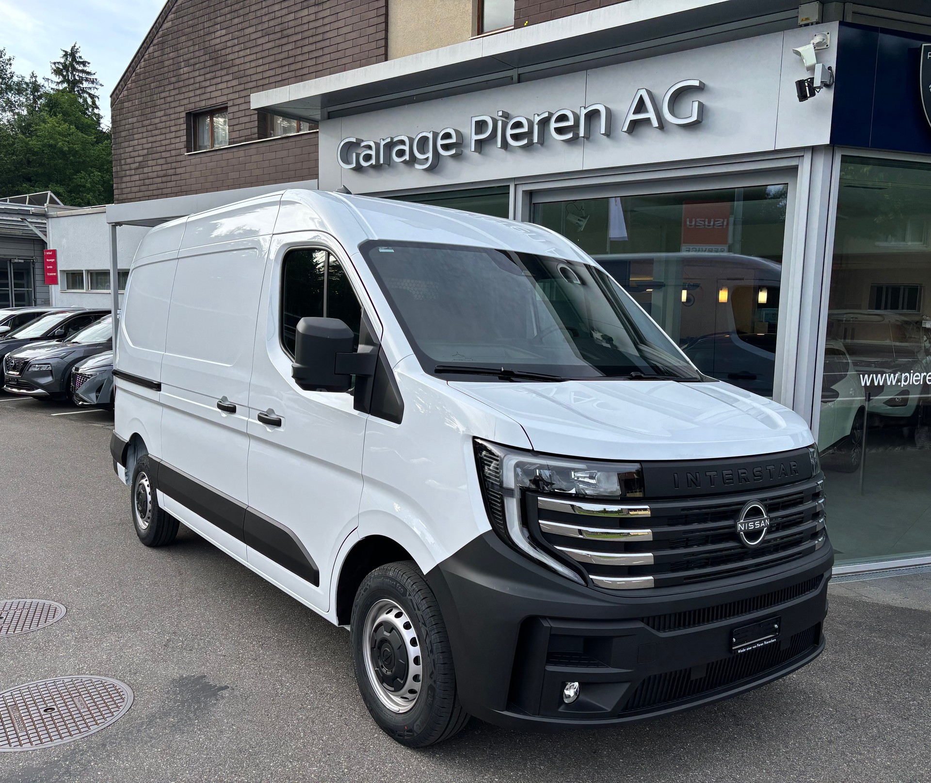 NISSAN Interstar KAWA 130 3.5L2H2 Acenta-image-0
