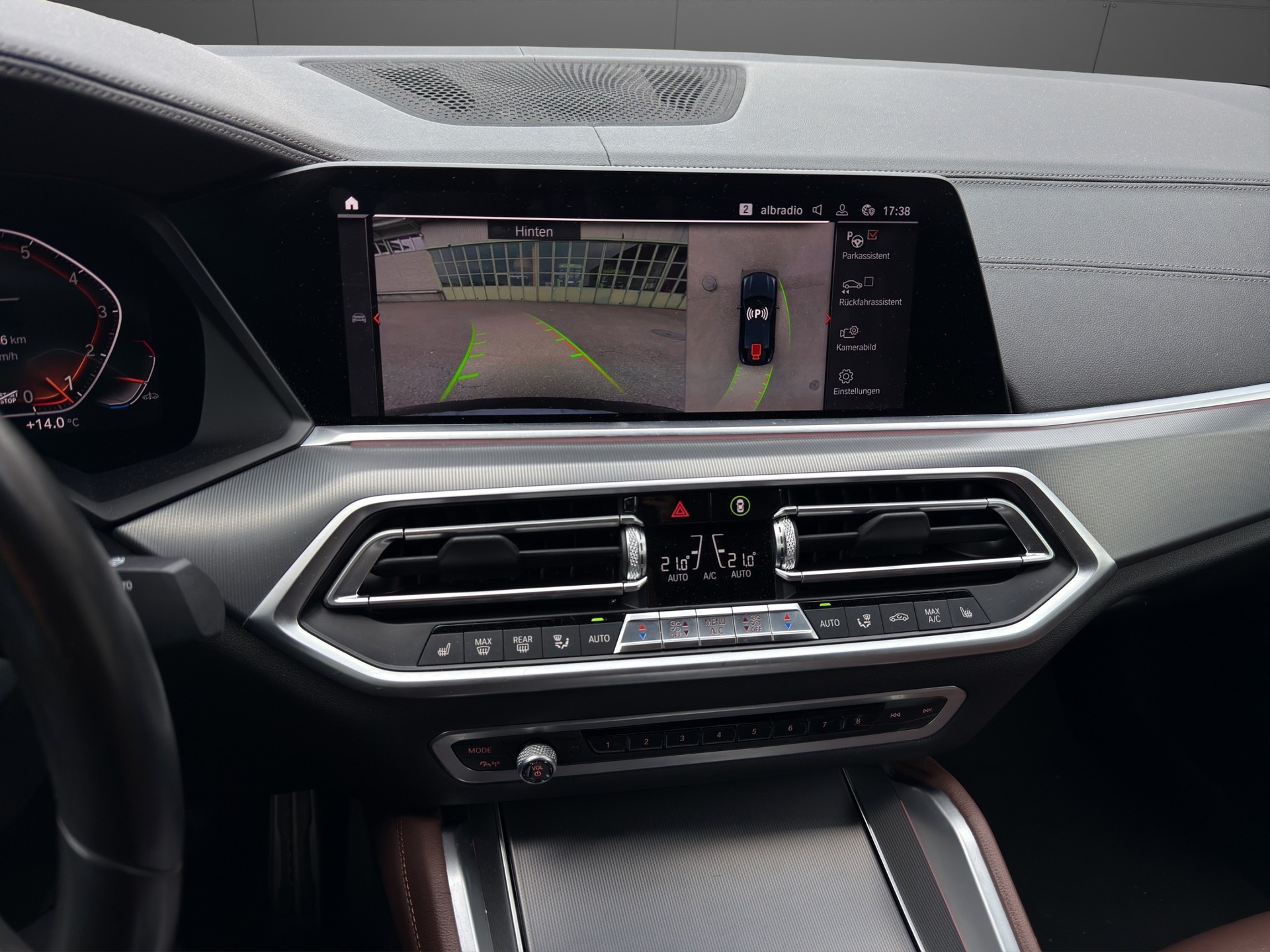 BMW X6 xDrive 40i Steptronic-image-12