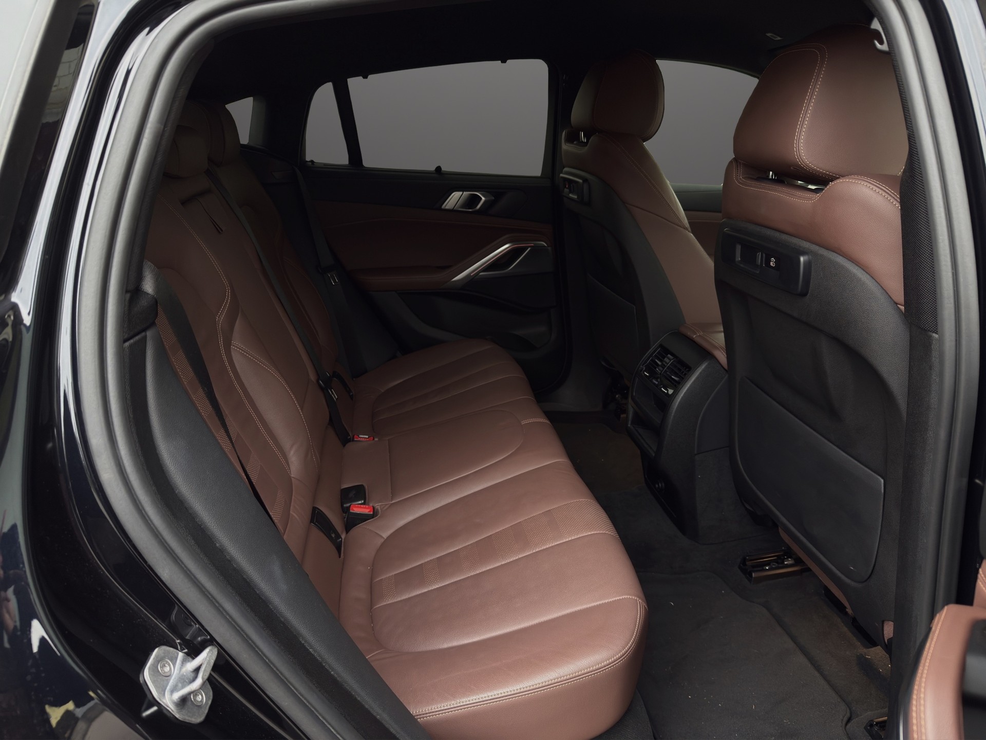 BMW X6 xDrive 40i Steptronic-image-8