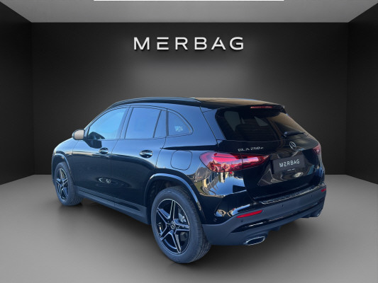 MERCEDES-BENZ GLA 250 e EQ Star 8G-DCT-image-2