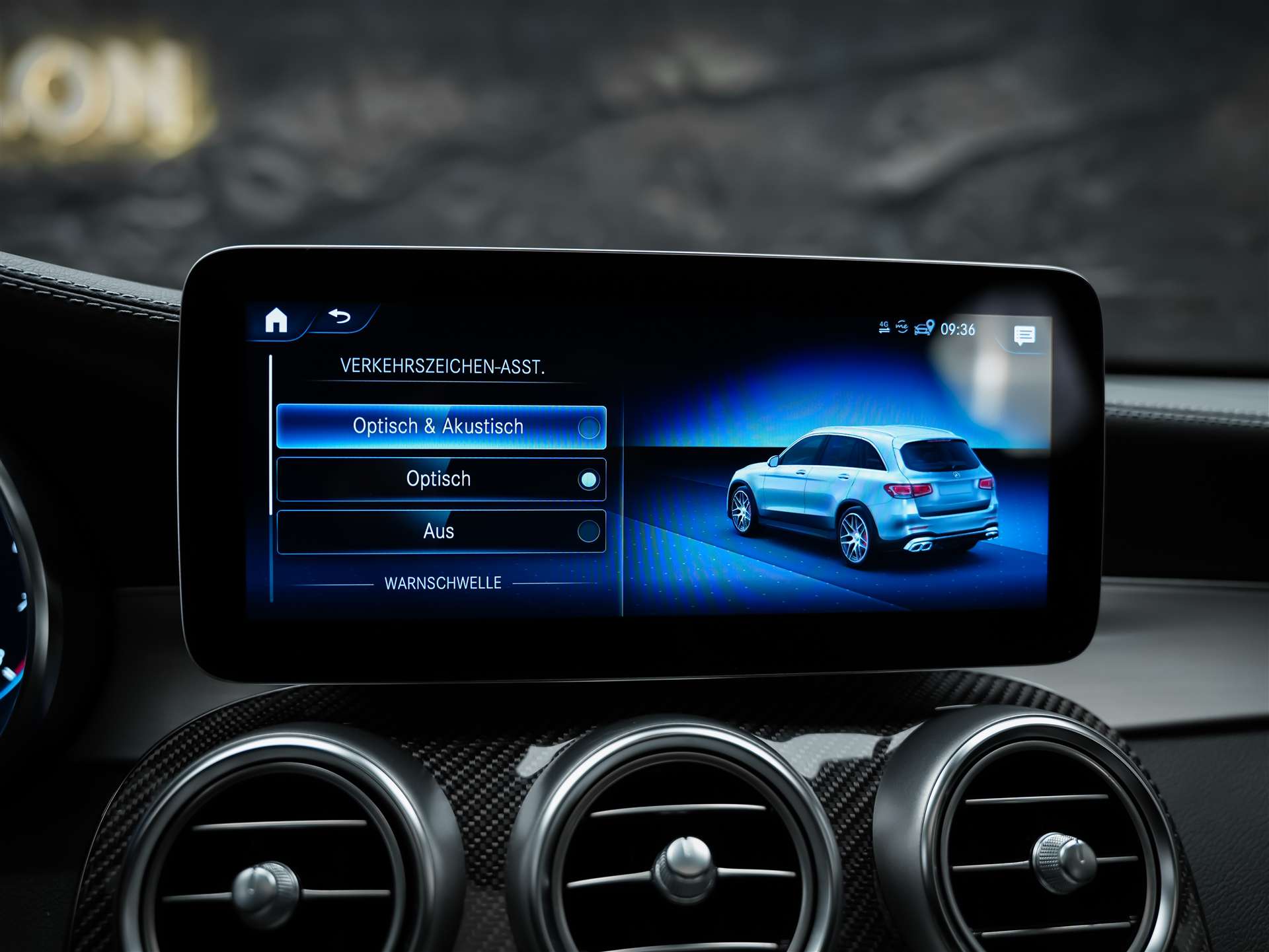 MERCEDES-BENZ GLC 63 S AMG 4Matic 9G-Tronic *CH Fahrzeug*Panorama*Sitzbelüftung*Head Up*-image-42