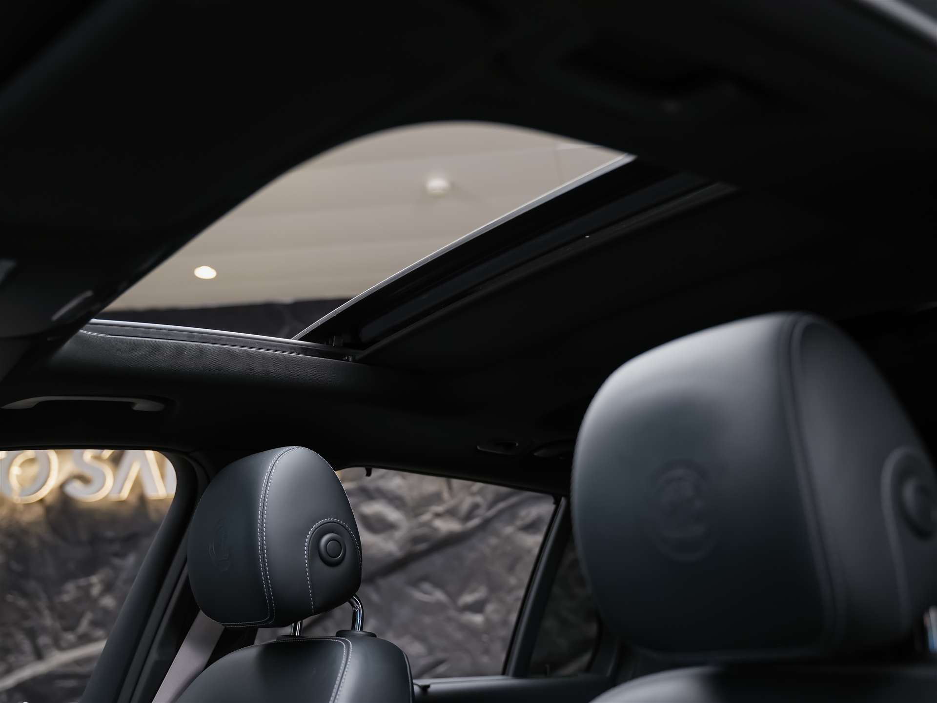 MERCEDES-BENZ GLC 63 S AMG 4Matic 9G-Tronic *CH Fahrzeug*Panorama*Sitzbelüftung*Head Up*-image-12