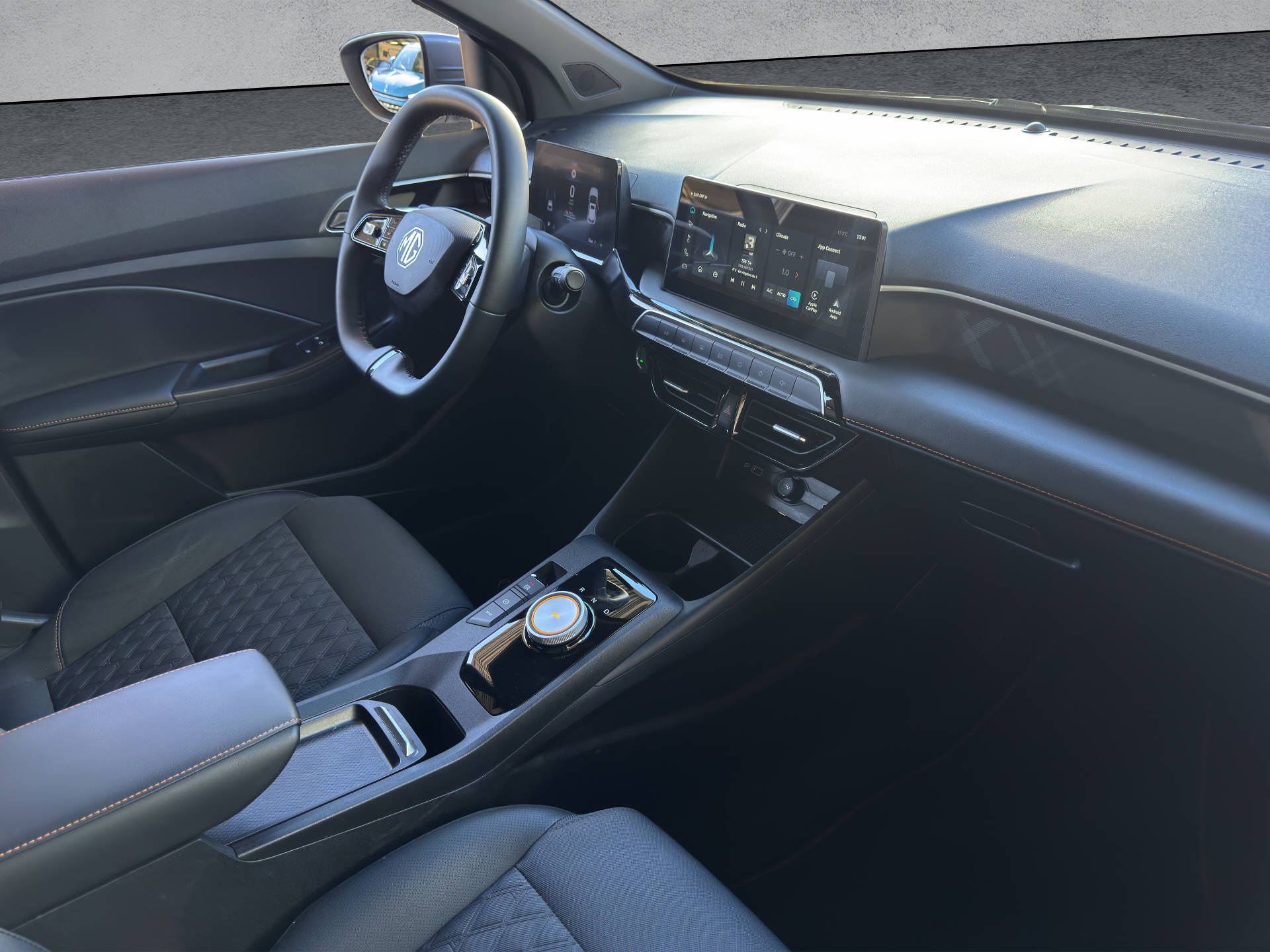 MG 3 1.5 Hybrid Luxury-image-9