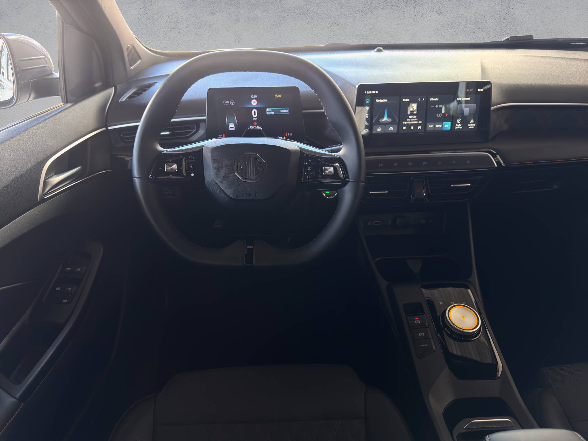 MG 3 1.5 Hybrid Luxury-image-6