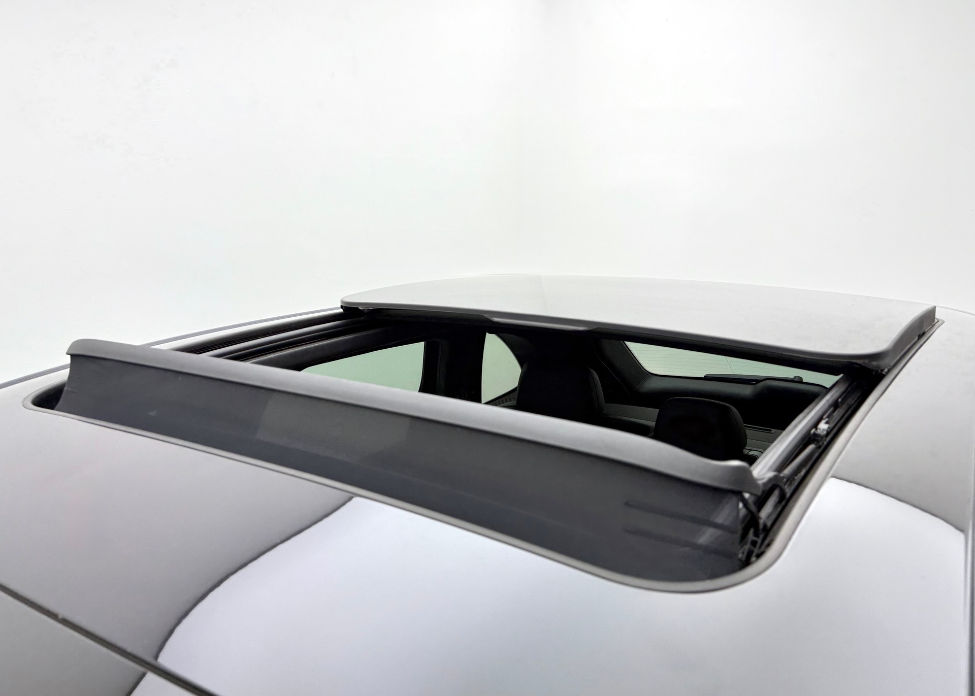PORSCHE Cayenne Turbo-image-5