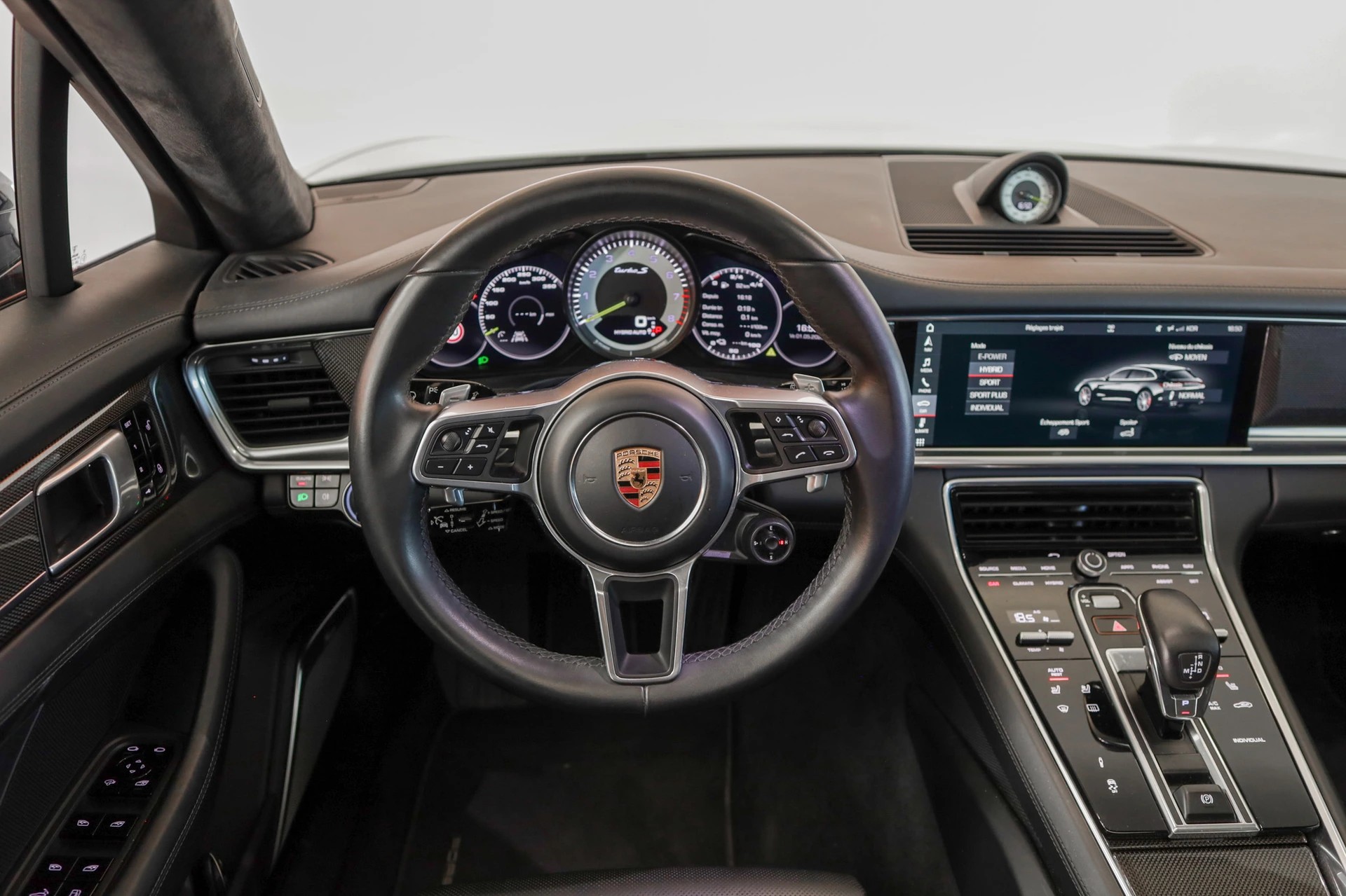 PORSCHE Panamera Turbo S E-Hybrid Sport Turismo • Roues AR directrices • Burmester • Head-Up Display-image-7