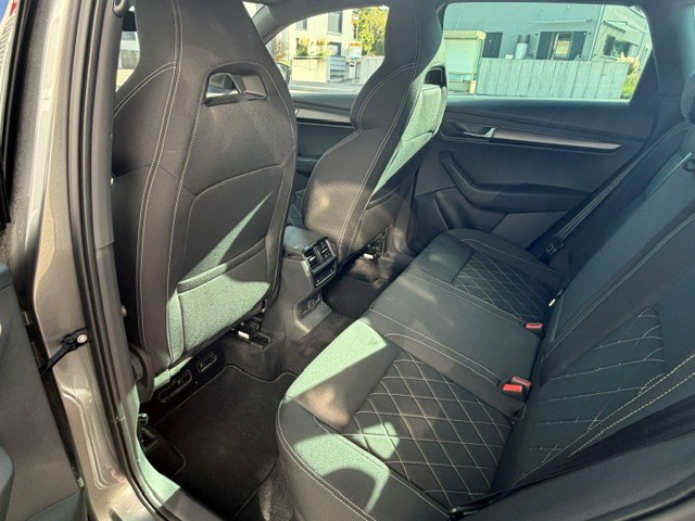 SKODA Karoq 2.0 TSI SportLine 4x4 DSG-image-8