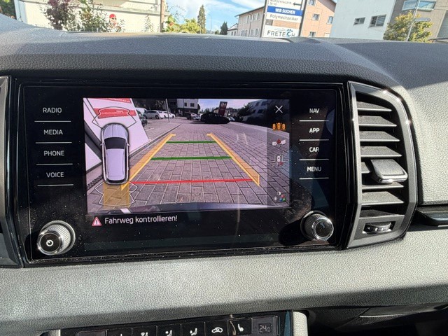 SKODA Karoq 2.0 TSI SportLine 4x4 DSG-image-13