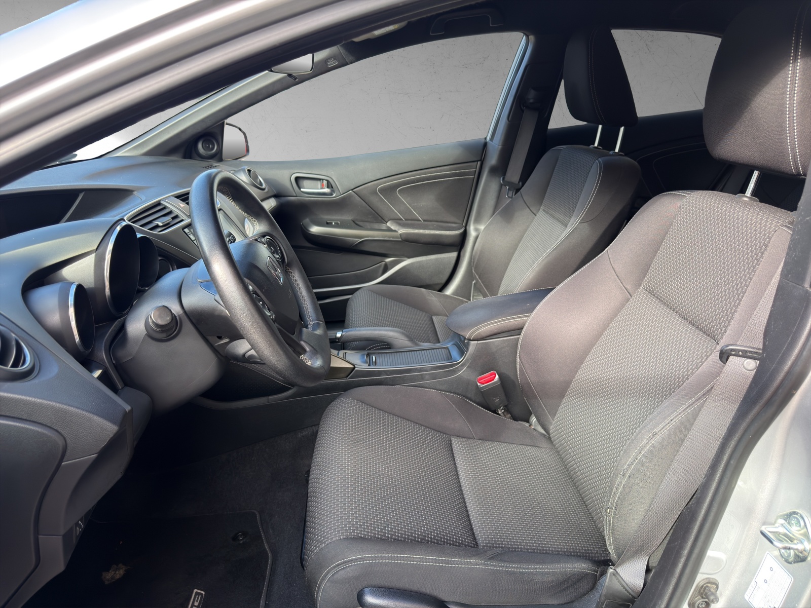 HONDA Civic 1.8 i-VTEC Lifestyle-image-9