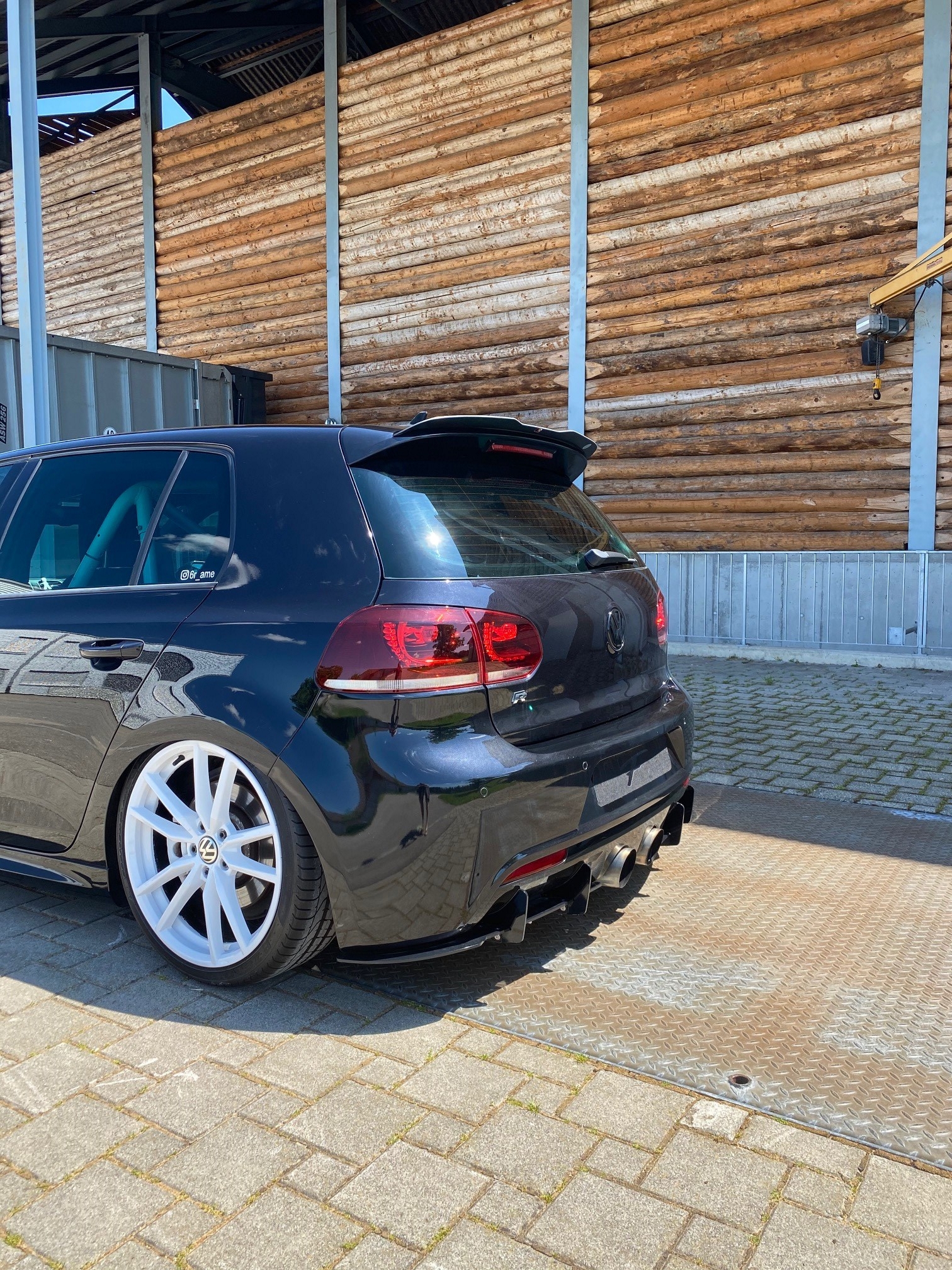 VW Golf 2.0 TSI R 4Motion DSG-image-10