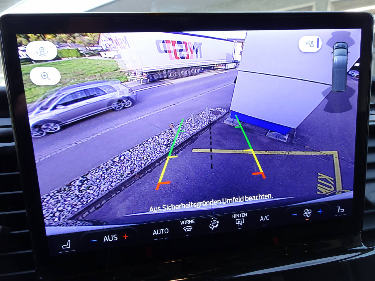 FORD E-Transit Van 350 L2 H2 Trend-image-9