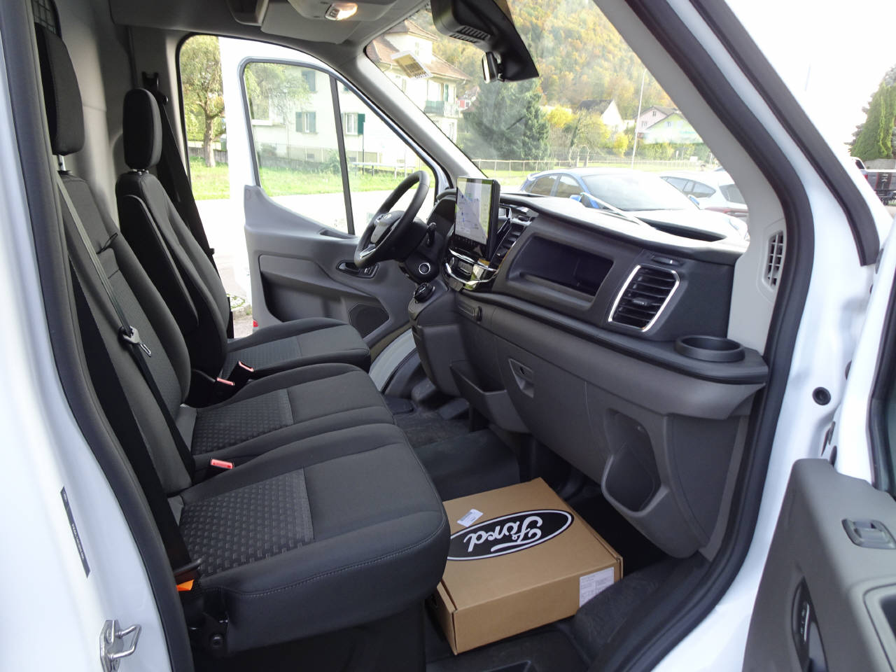 FORD E-Transit Van 350 L2 H2 Trend-image-7