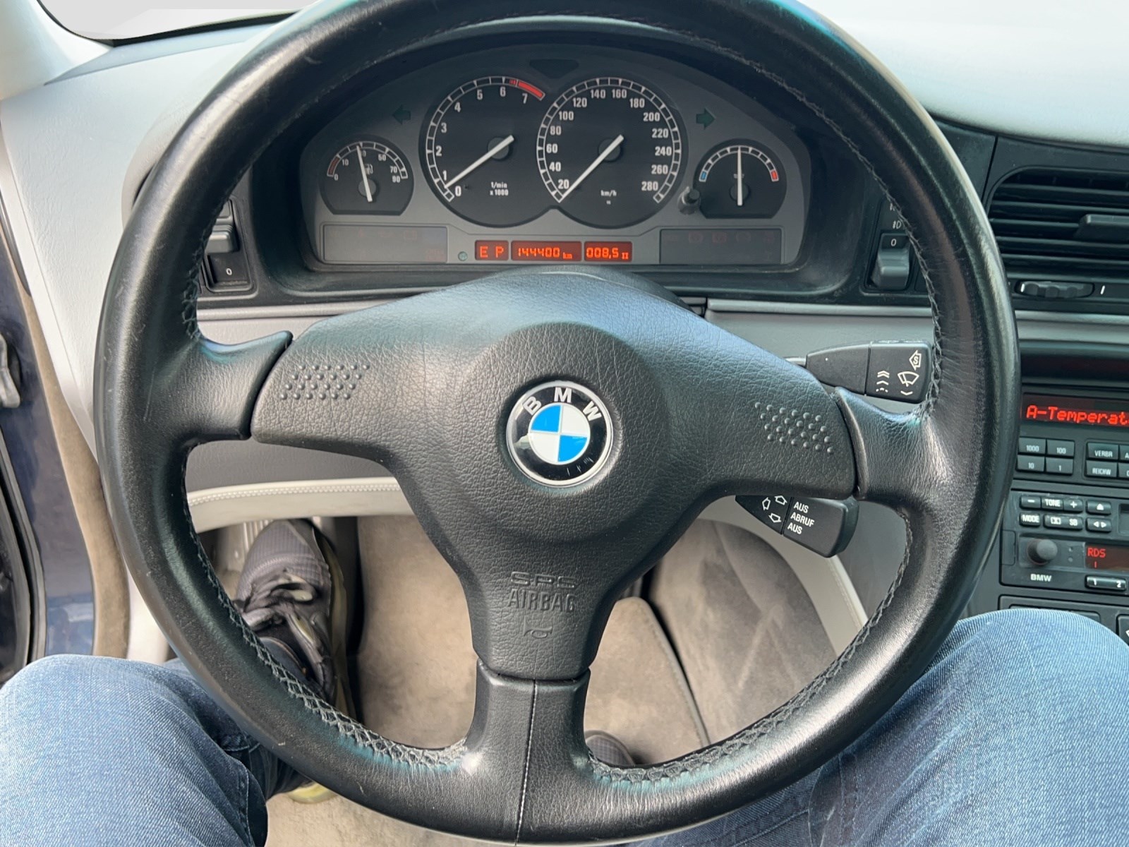 BMW 840Ci A-image-9