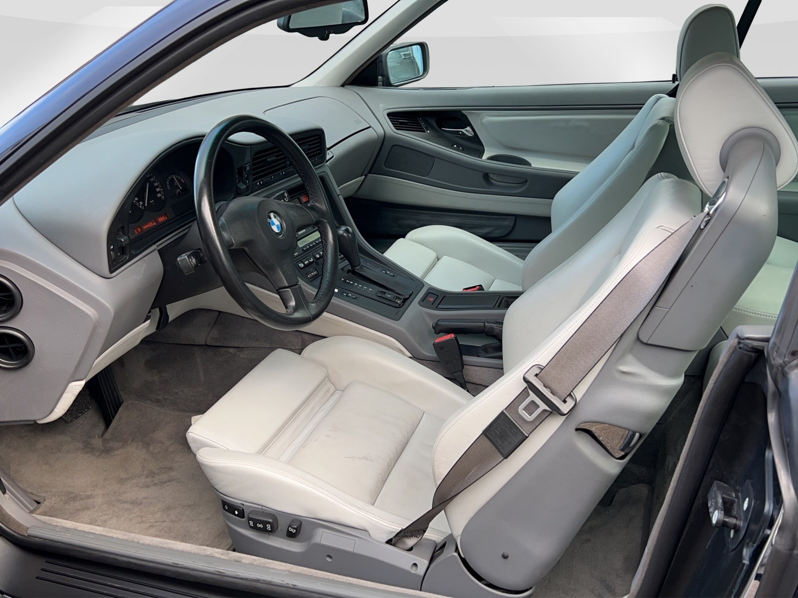 BMW 840Ci A-image-7