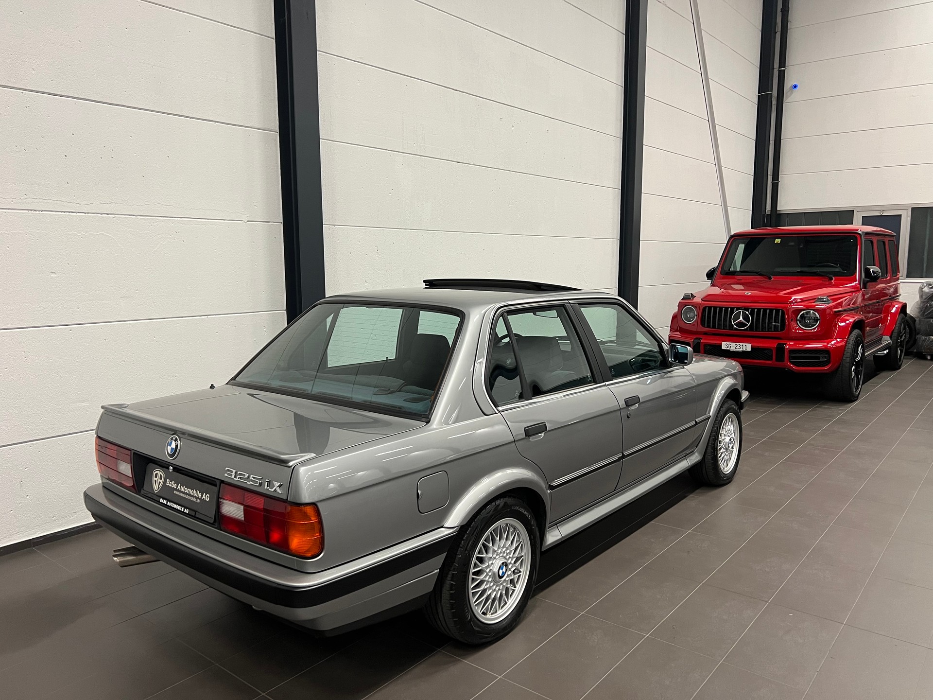 BMW 325iX A-image-14