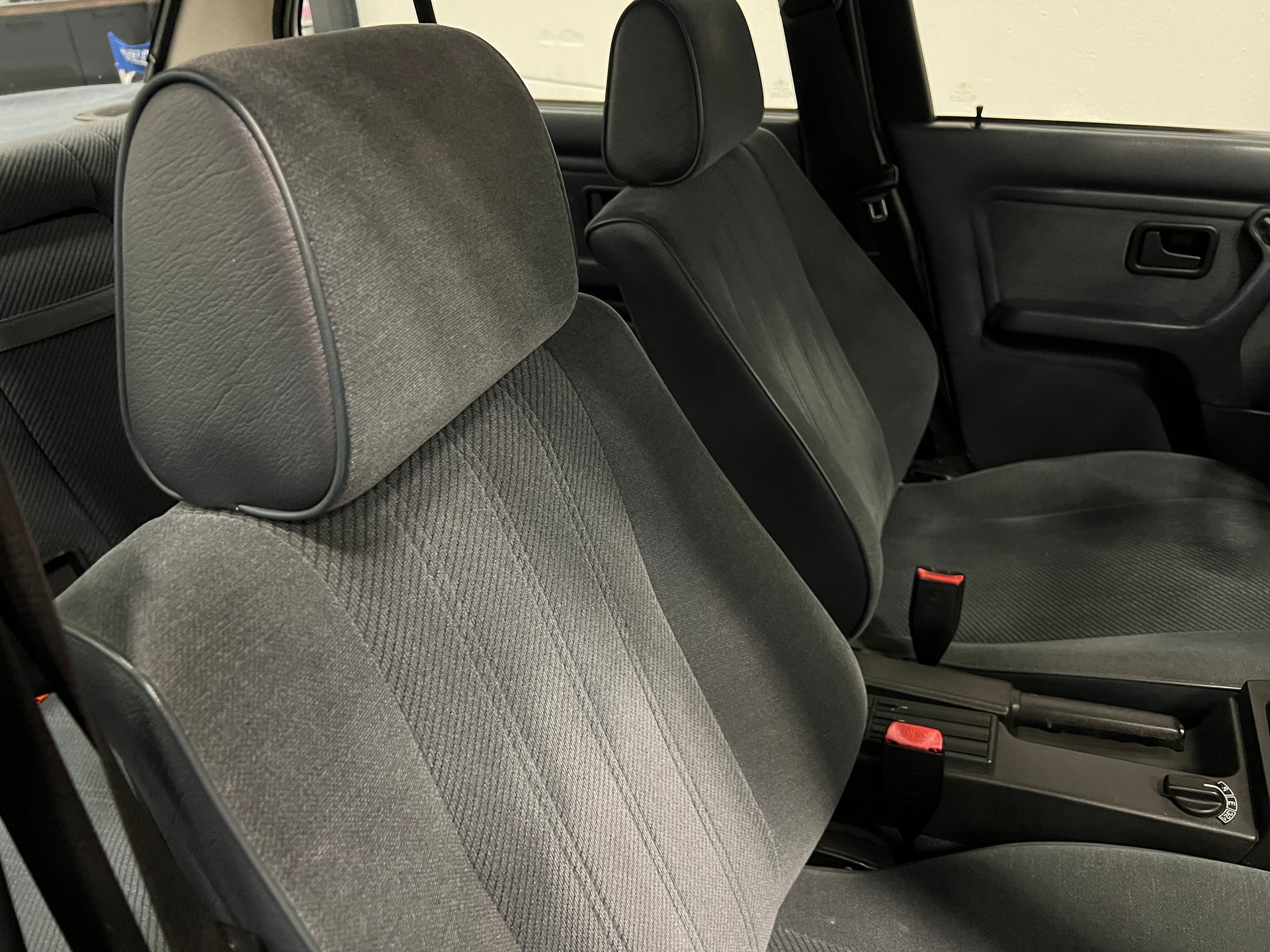 BMW 325iX A-image-21