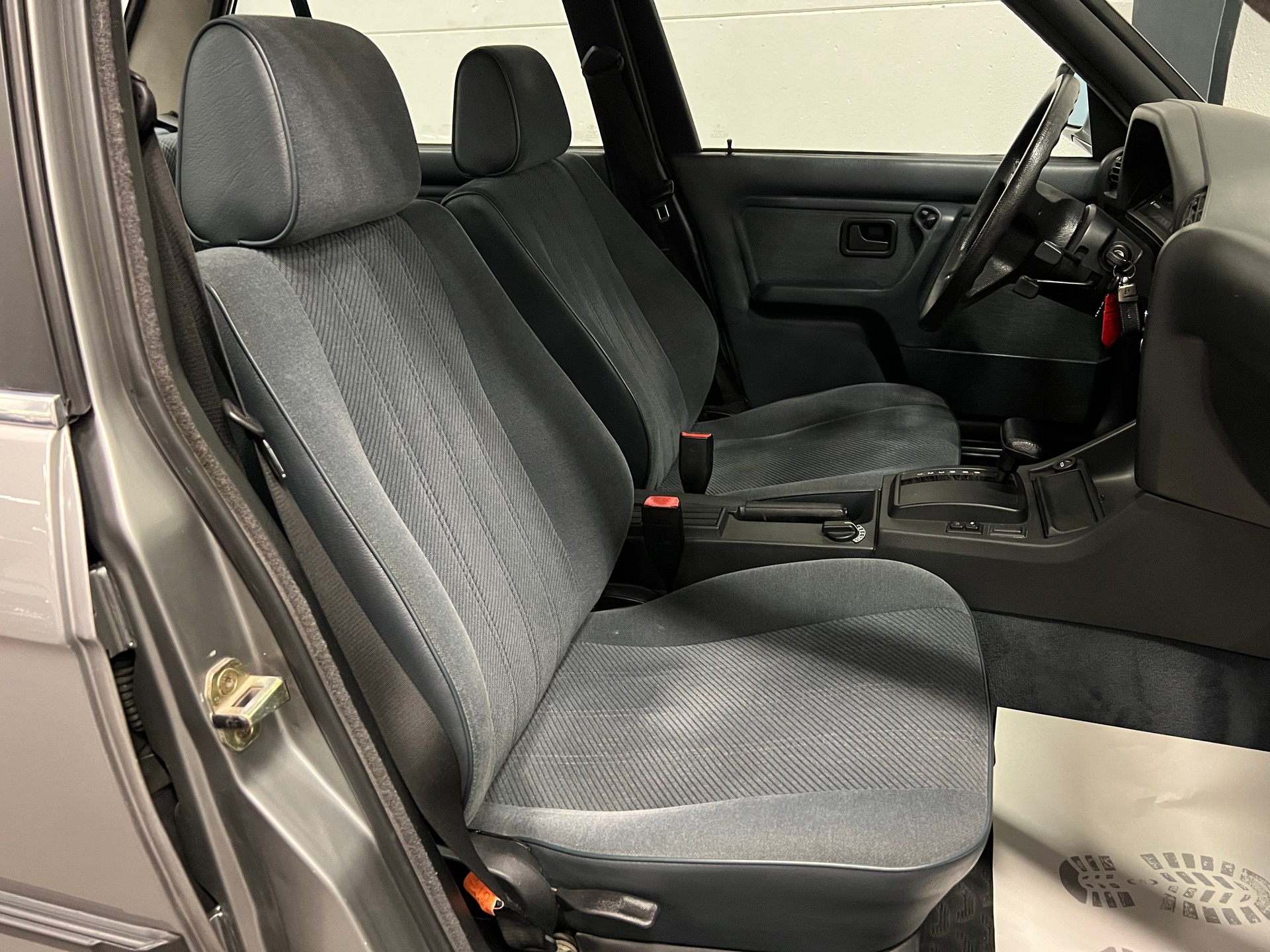 BMW 325iX A-image-19