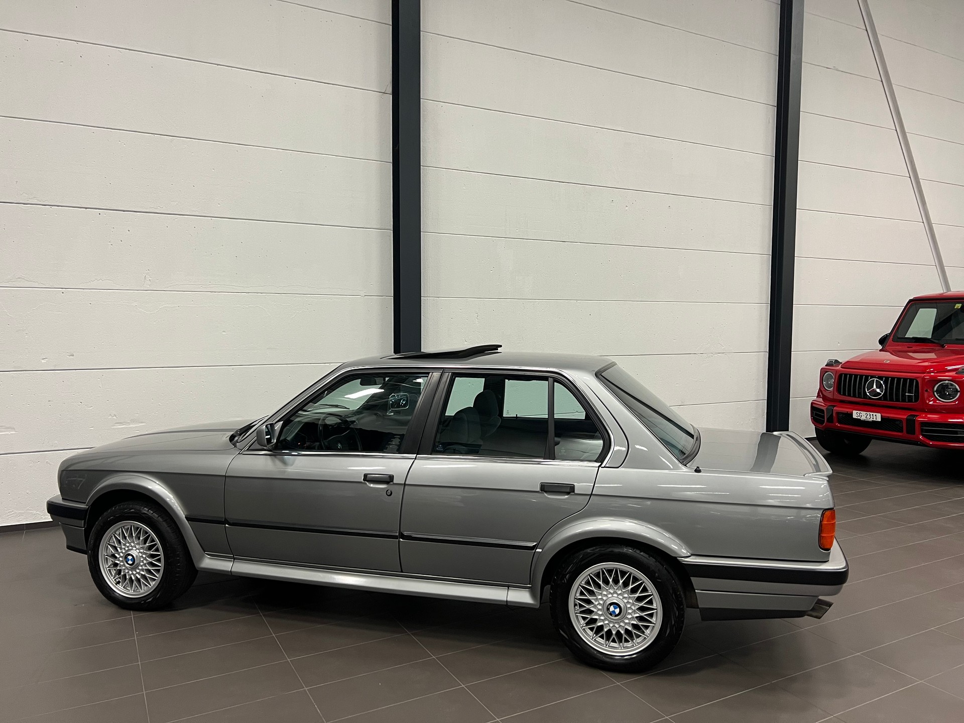 BMW 325iX A-image-15