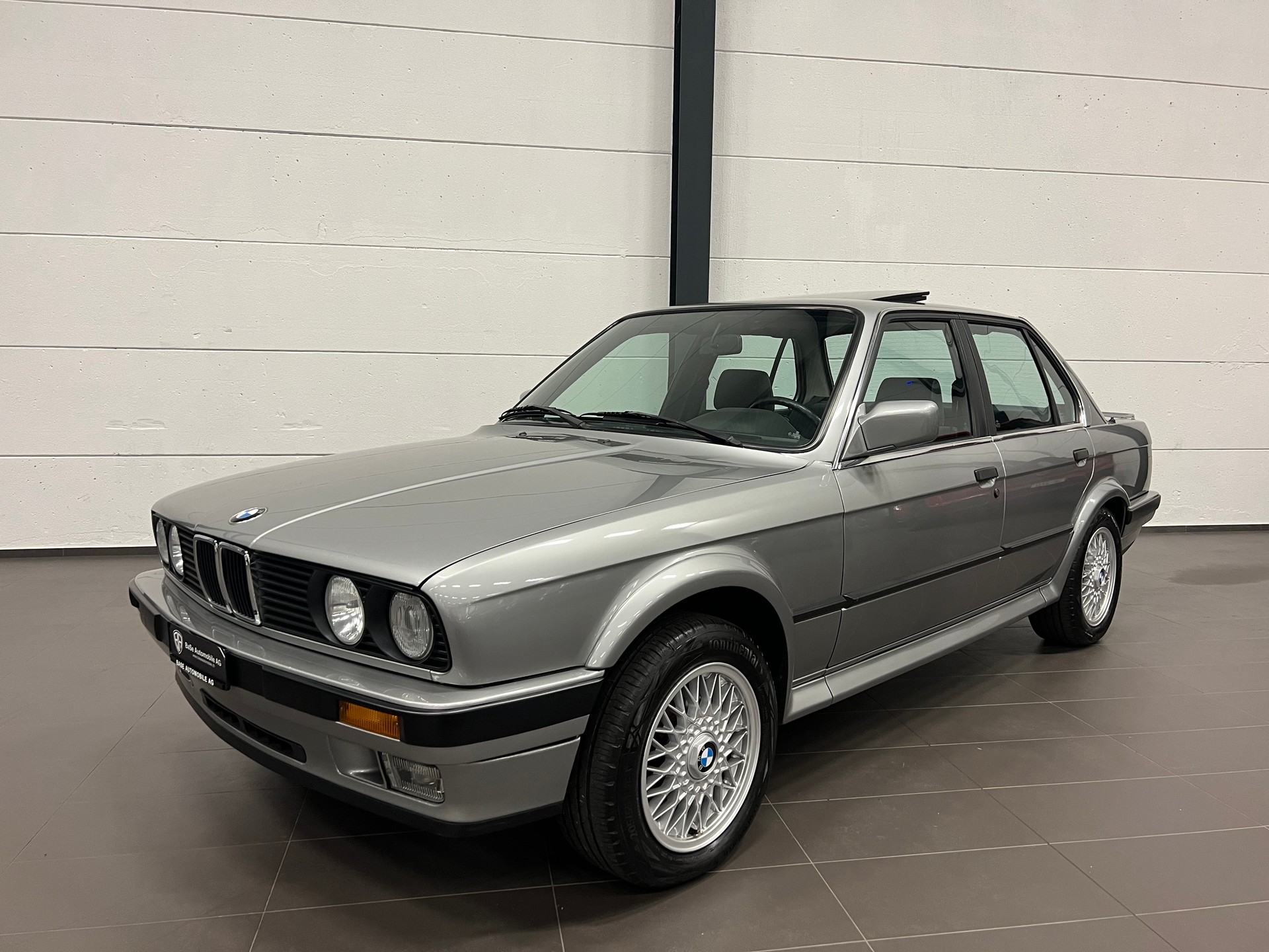 BMW 325iX A-image-0