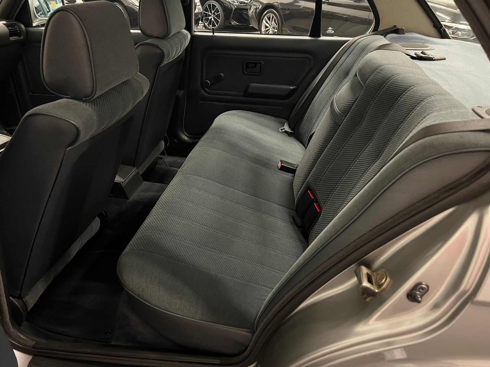 BMW 325iX A-image-22