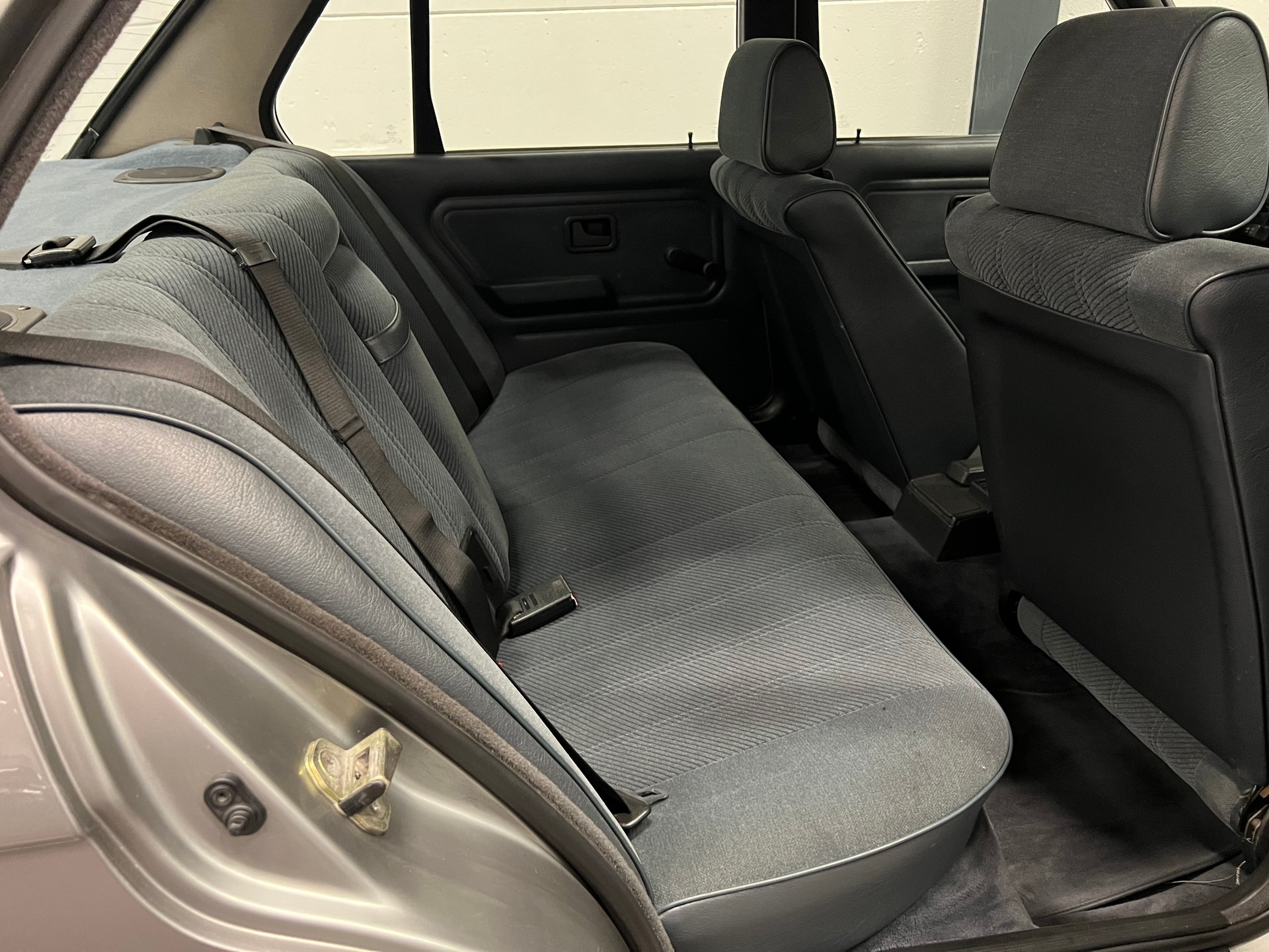 BMW 325iX A-image-24