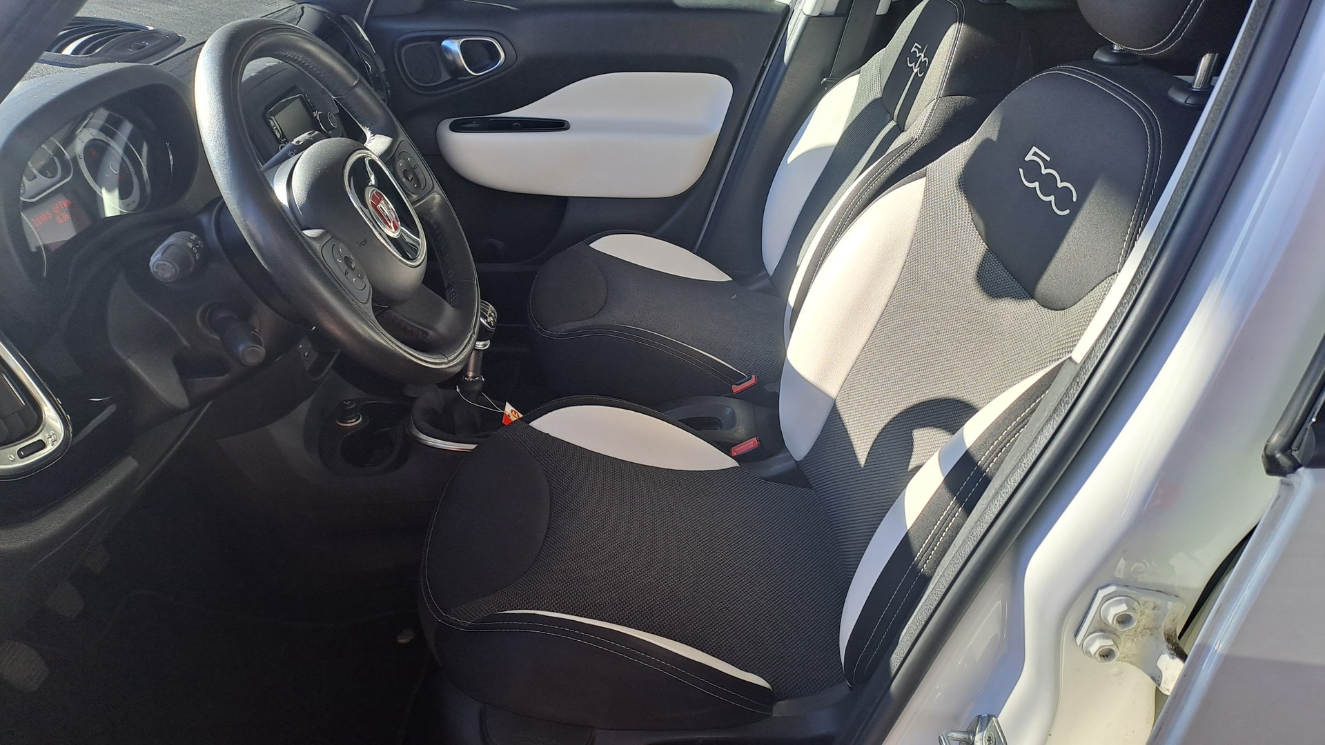 FIAT 500L 0.9 Twinair Turbo Trekking-image-9