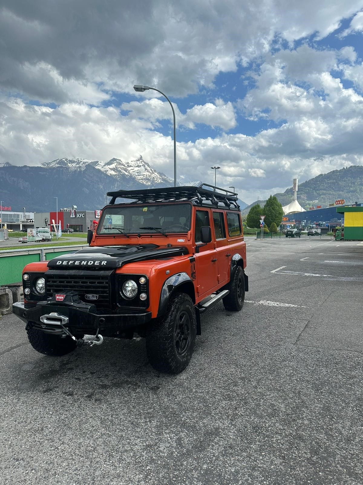 LAND ROVER Defender 110 2.2 TD4 Station Wagon  Adventure
