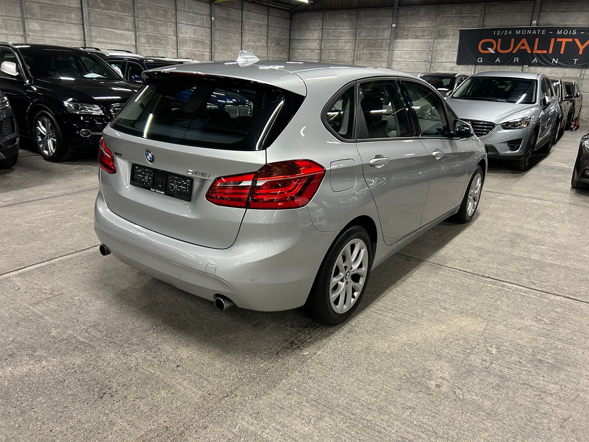 BMW 225i xDrive Active Tourer Steptronic-image-3