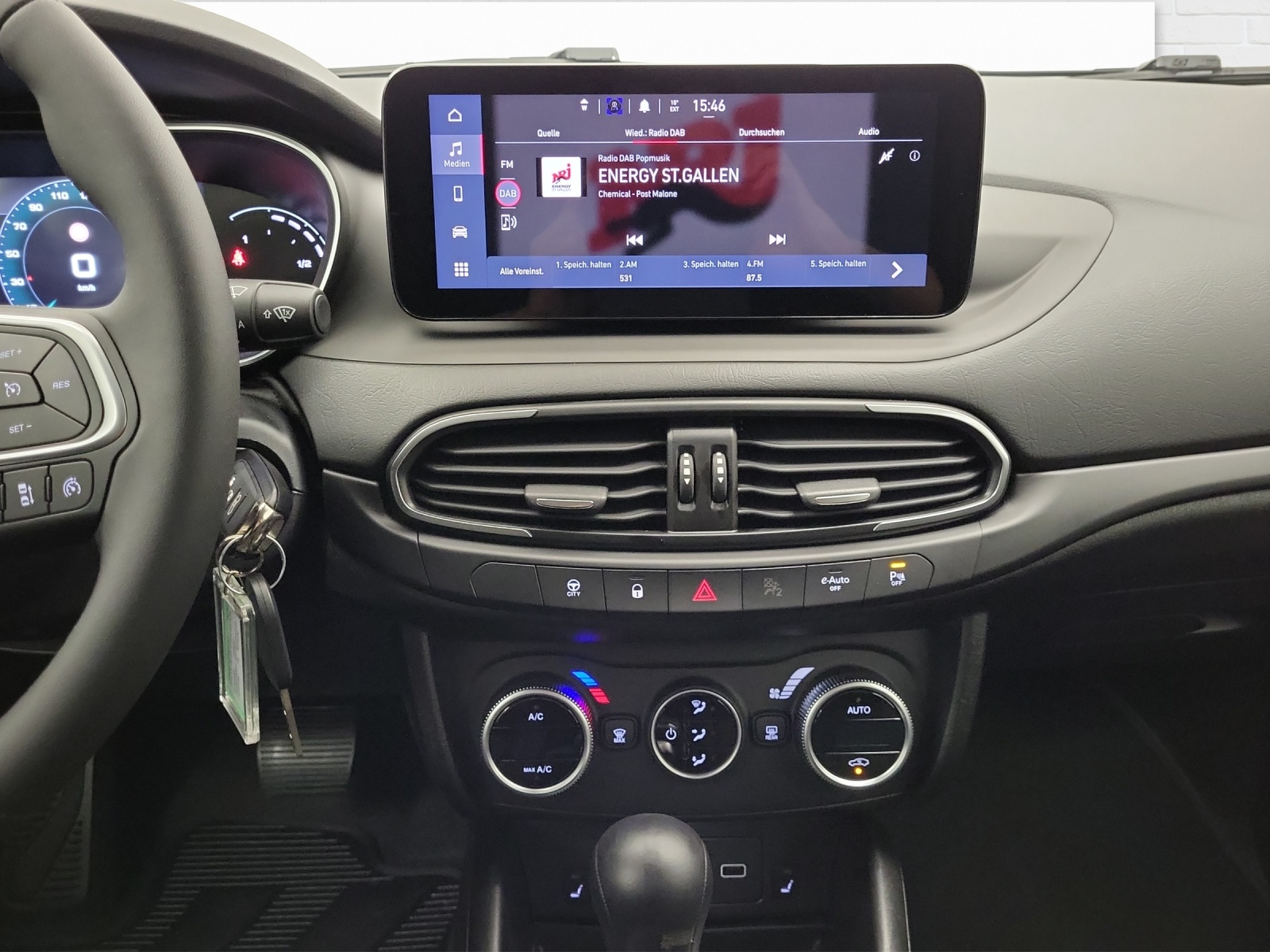 FIAT Tipo SW 1.5 Hybrid Swiss Edition-image-8