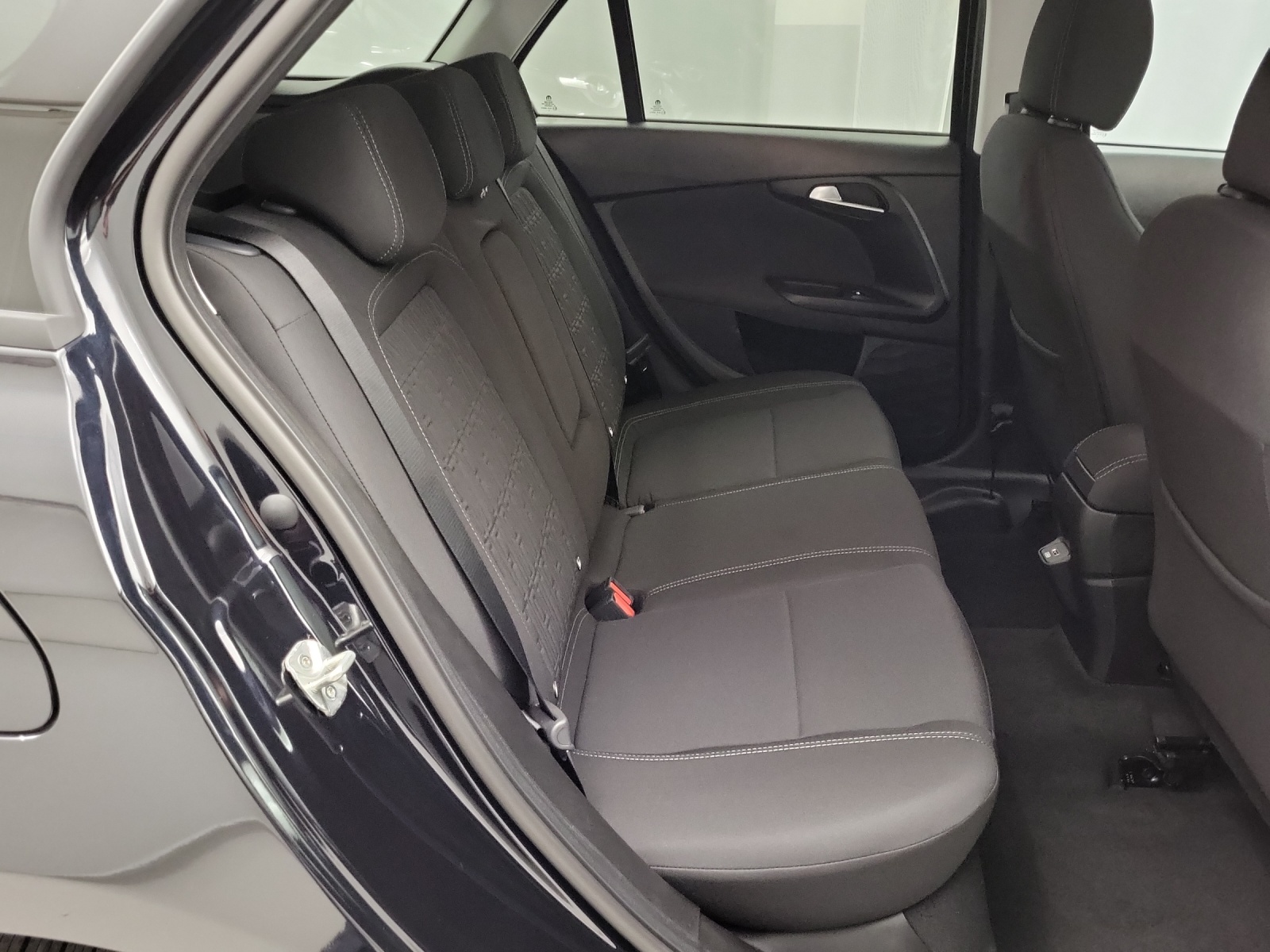 FIAT Tipo SW 1.5 Hybrid Swiss Edition-image-9