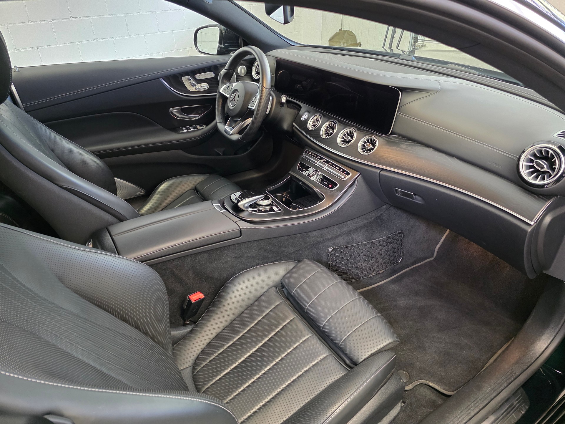 MERCEDES-BENZ E 400 Coupé AMG Line 4 Matic 9G-Tronic-image-19