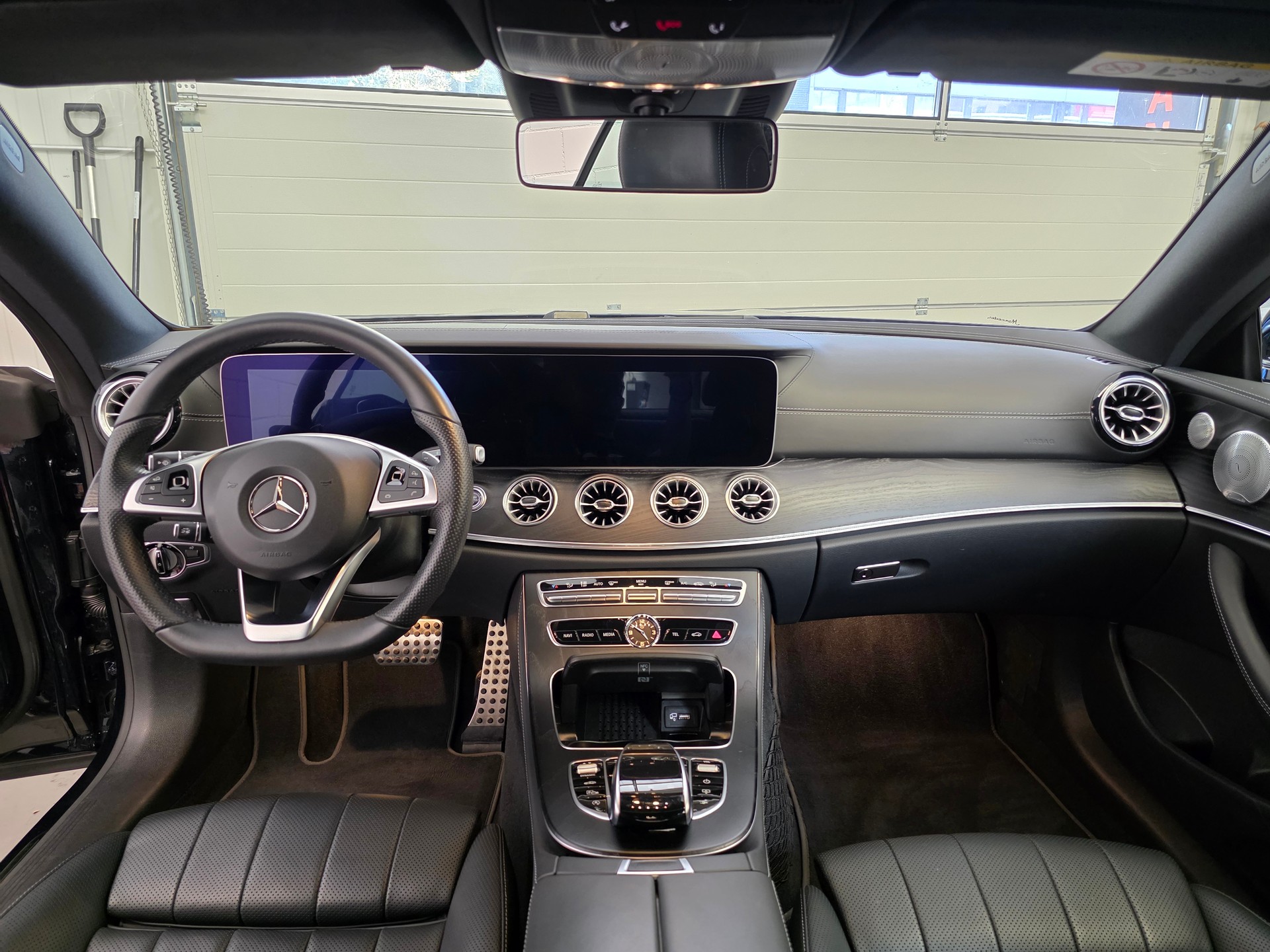 MERCEDES-BENZ E 400 Coupé AMG Line 4 Matic 9G-Tronic-image-5