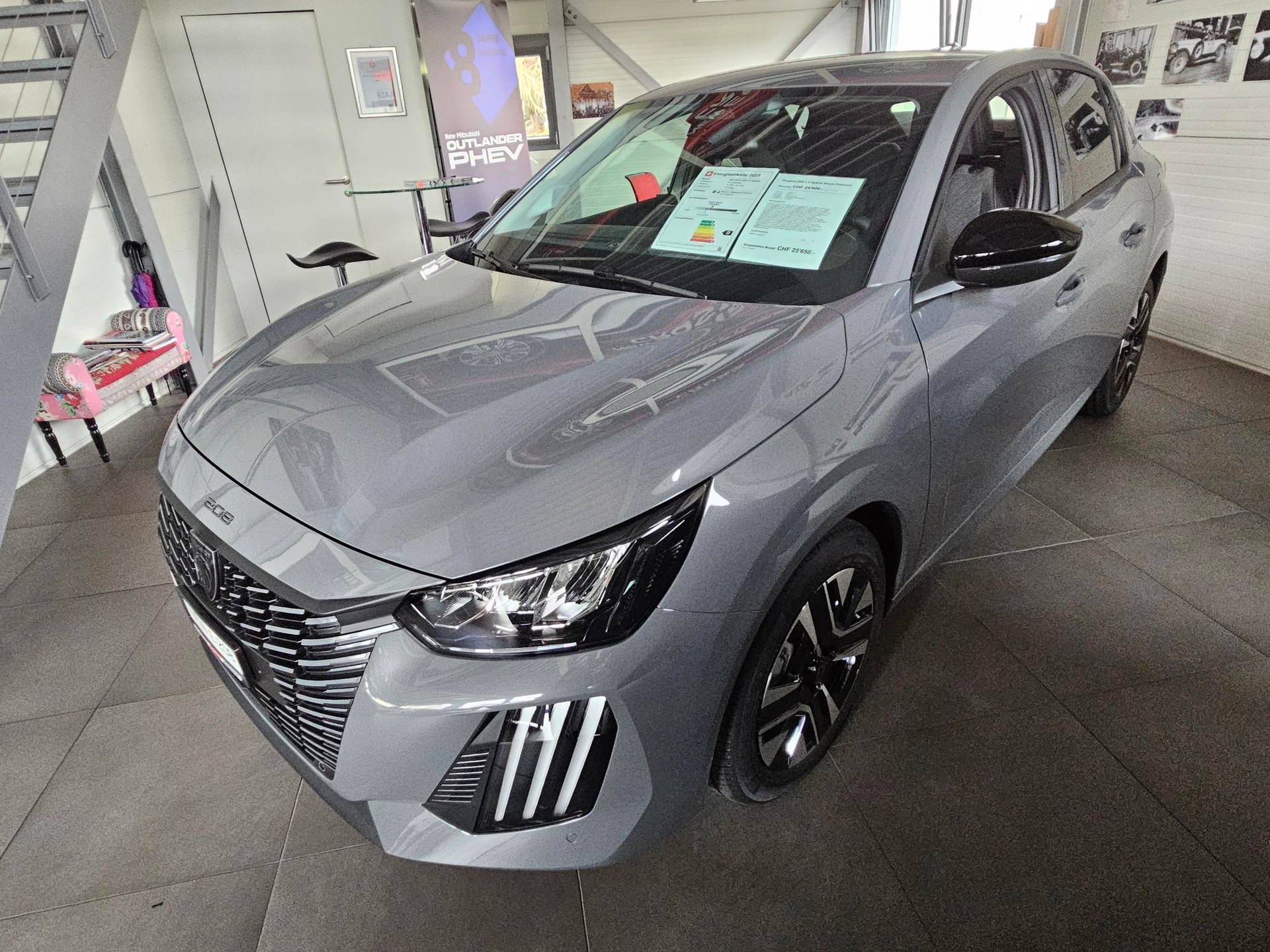 PEUGEOT 208 1.2 Hybrid Allure Premium