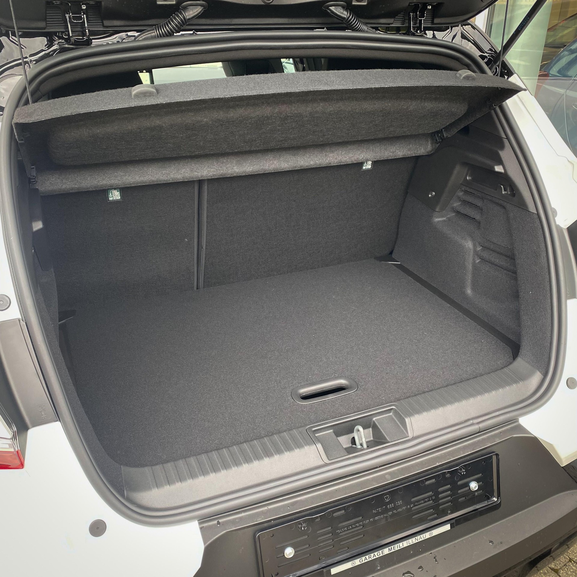 MITSUBISHI ASX 1.8 HEV Instyle-image-11