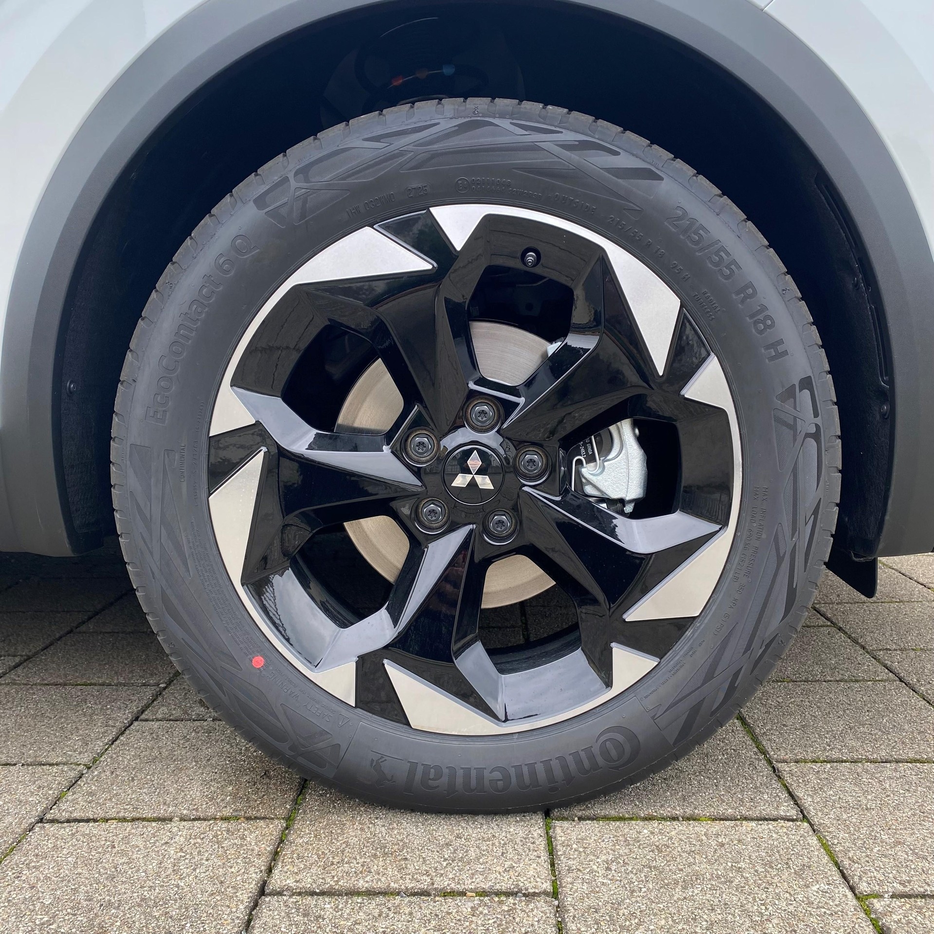 MITSUBISHI ASX 1.8 HEV Instyle-image-2