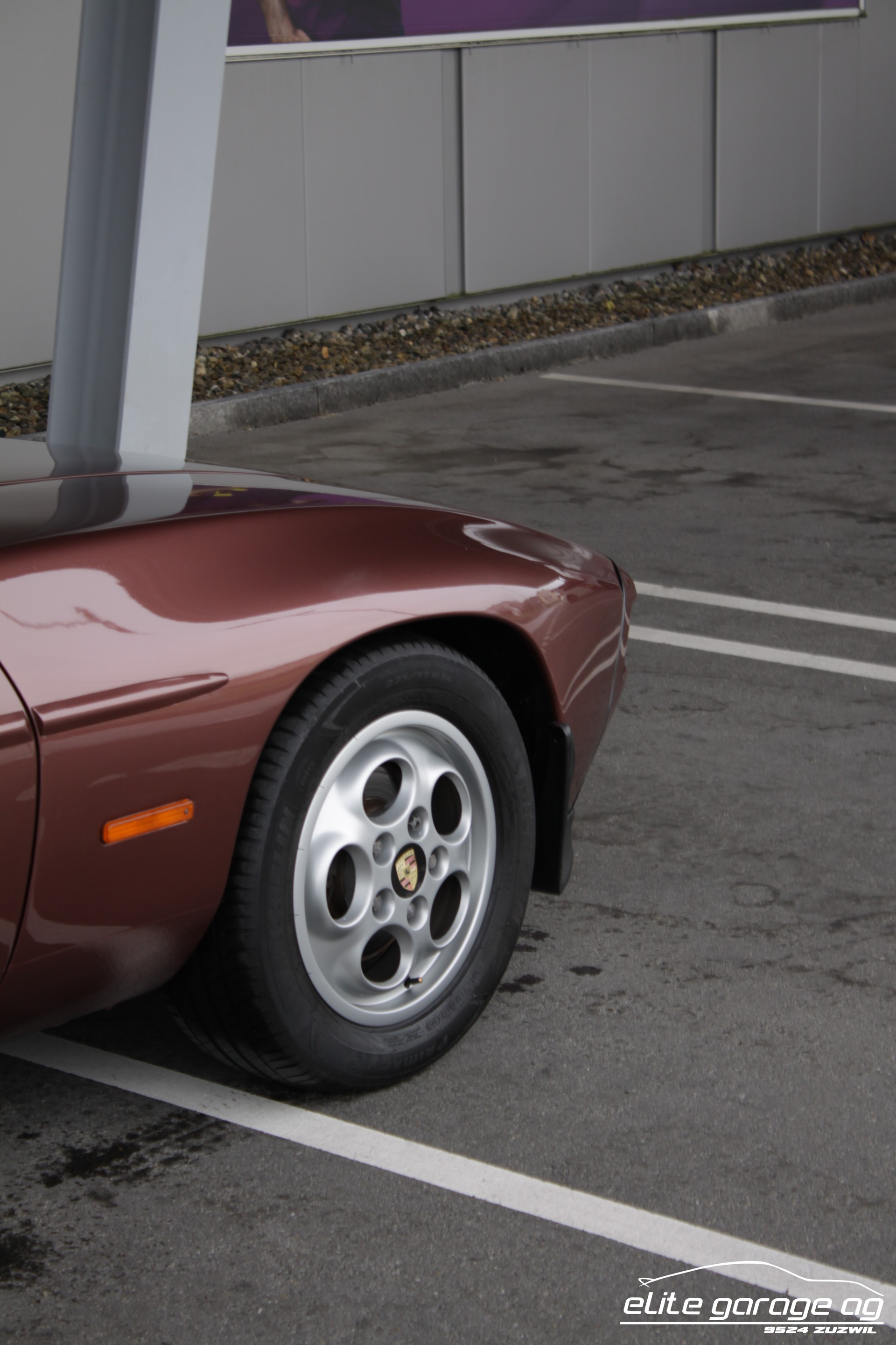PORSCHE 928 S A-image-10