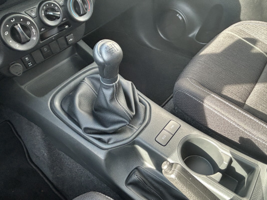 TOYOTA Hilux 2.8d Comf. DC 4x4-image-13