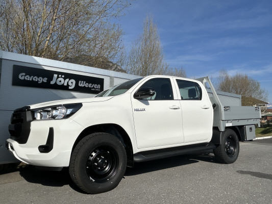 TOYOTA Hilux 2.8d Comf. DC 4x4-image-0