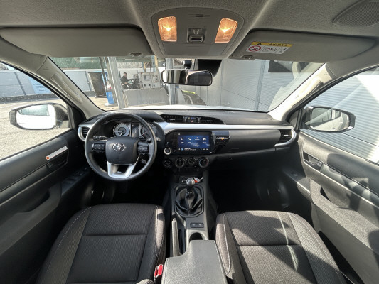 TOYOTA Hilux 2.8d Comf. DC 4x4-image-5