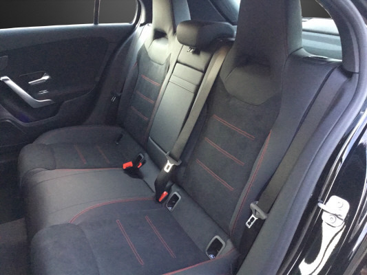 MERCEDES-BENZ A 250 4Matic 8G-DCT-image-10