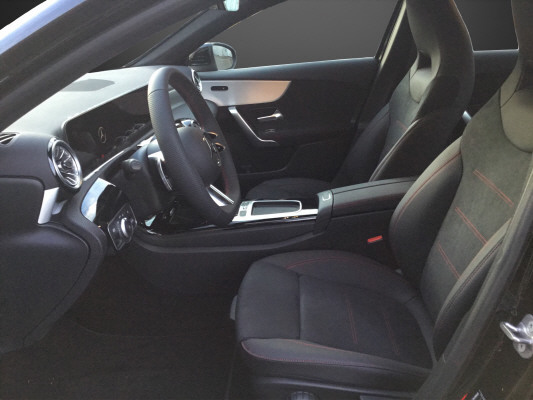 MERCEDES-BENZ A 250 4Matic 8G-DCT-image-6