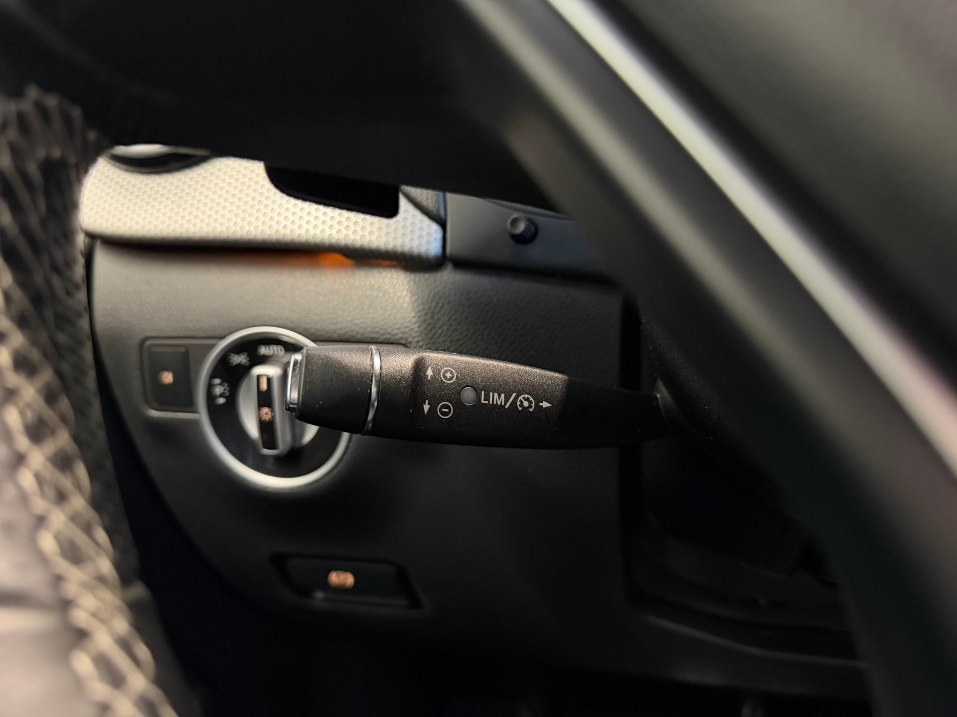 MERCEDES-BENZ B 200 CDI 7G-DCT-image-11