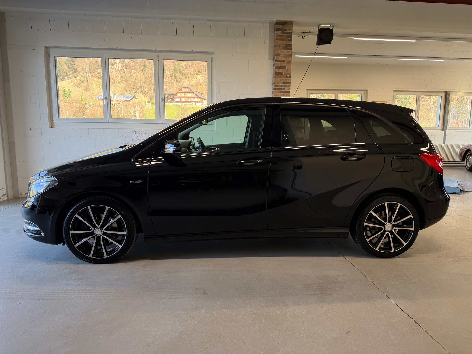 MERCEDES-BENZ B 200 CDI 7G-DCT-image-2