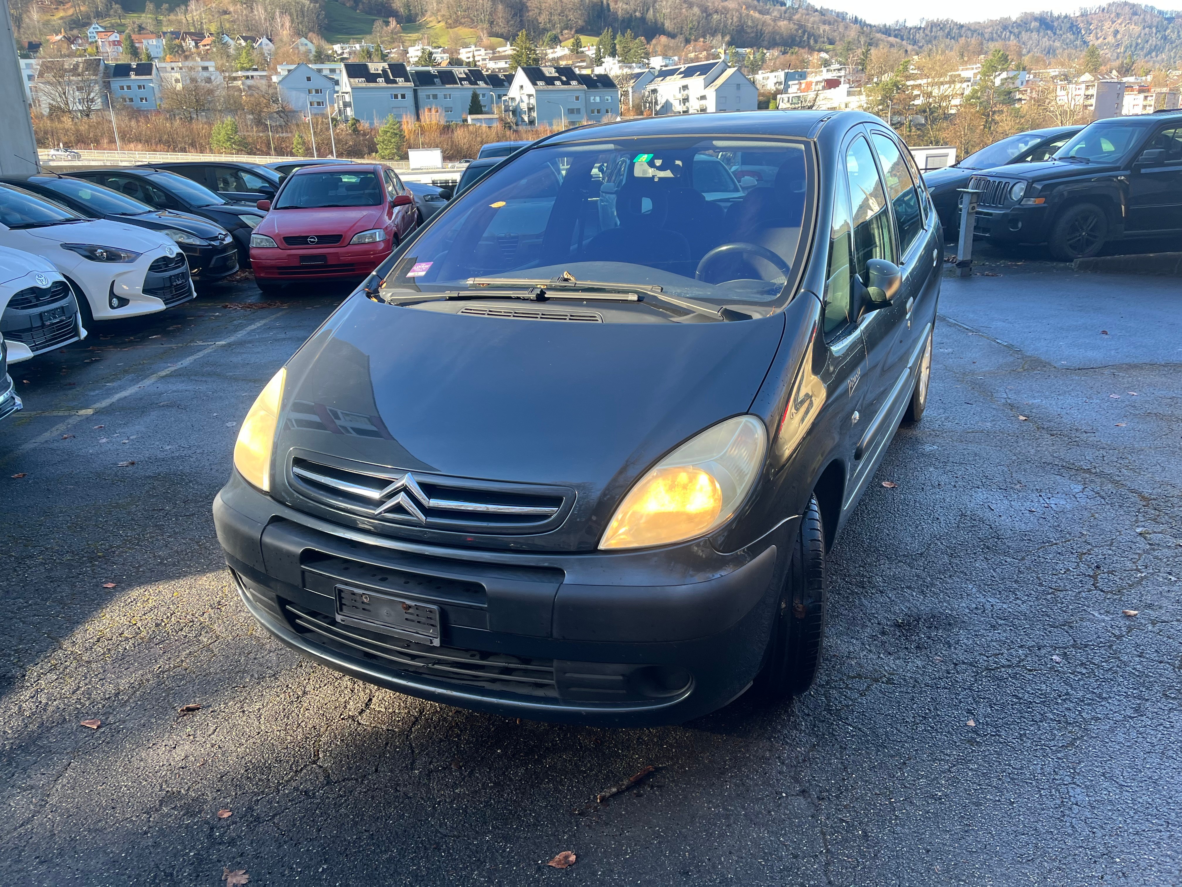 Car photo